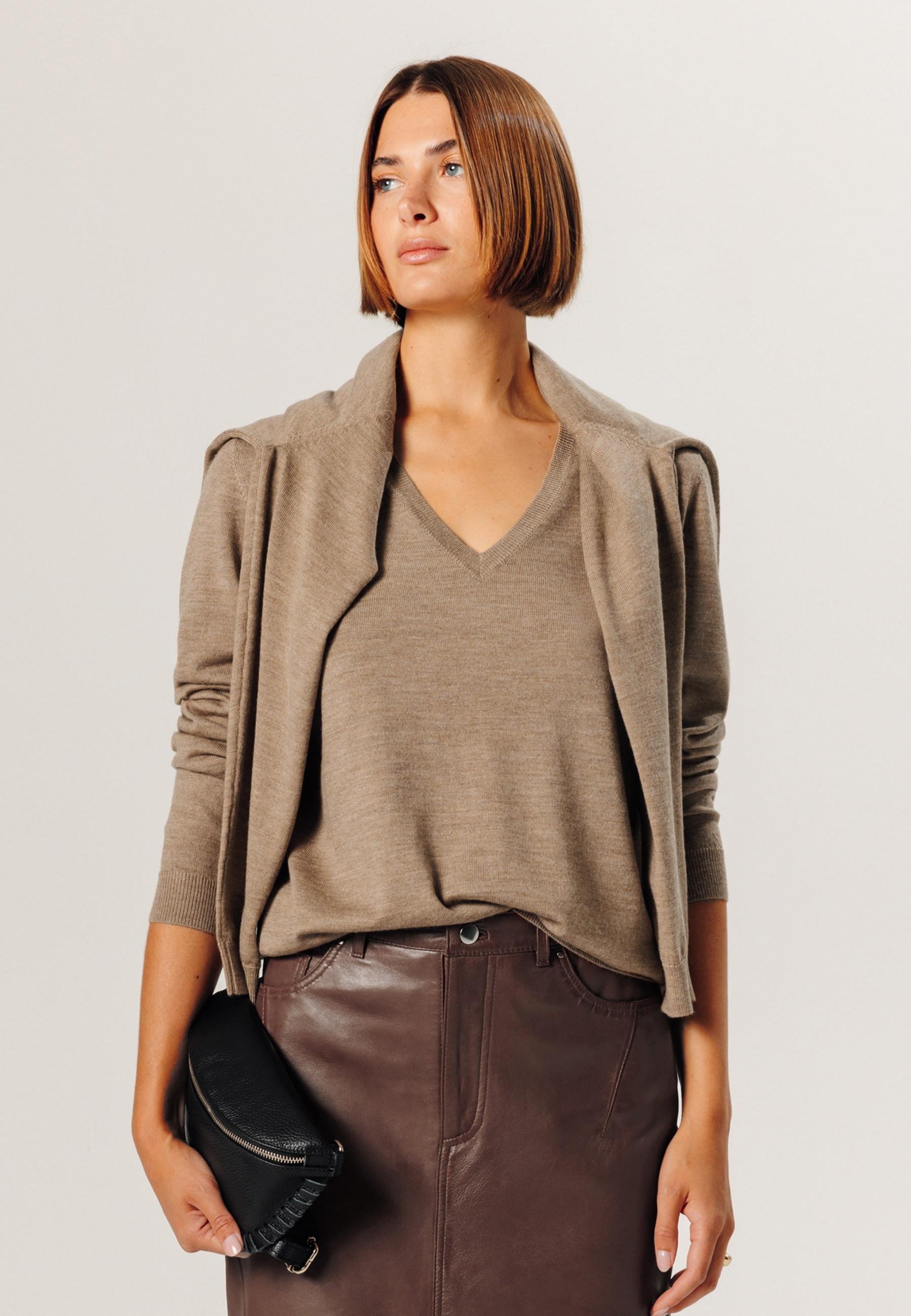 Bunelle wool V-neck sweater RODIER Beige