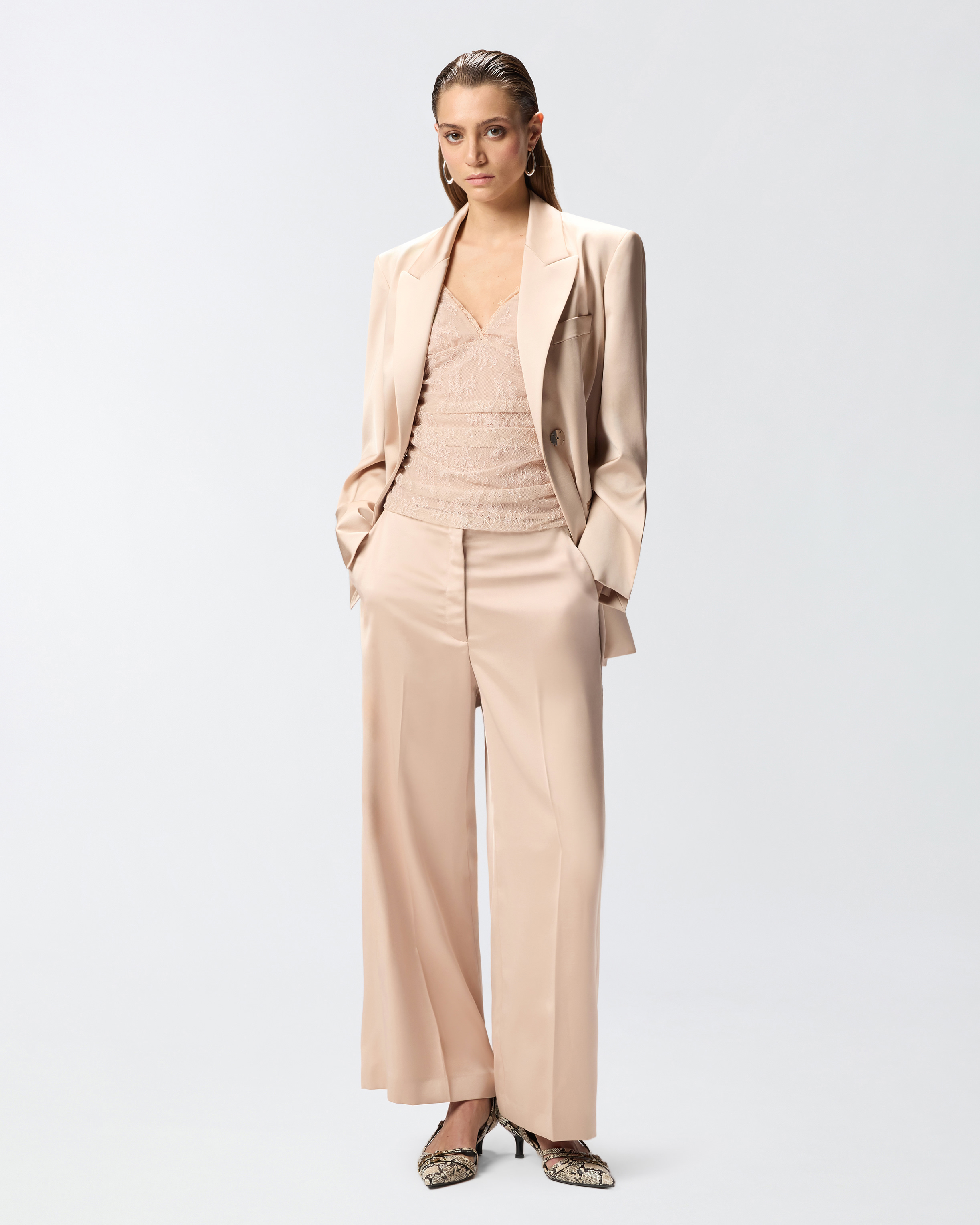 Top with floral lace straps Pink