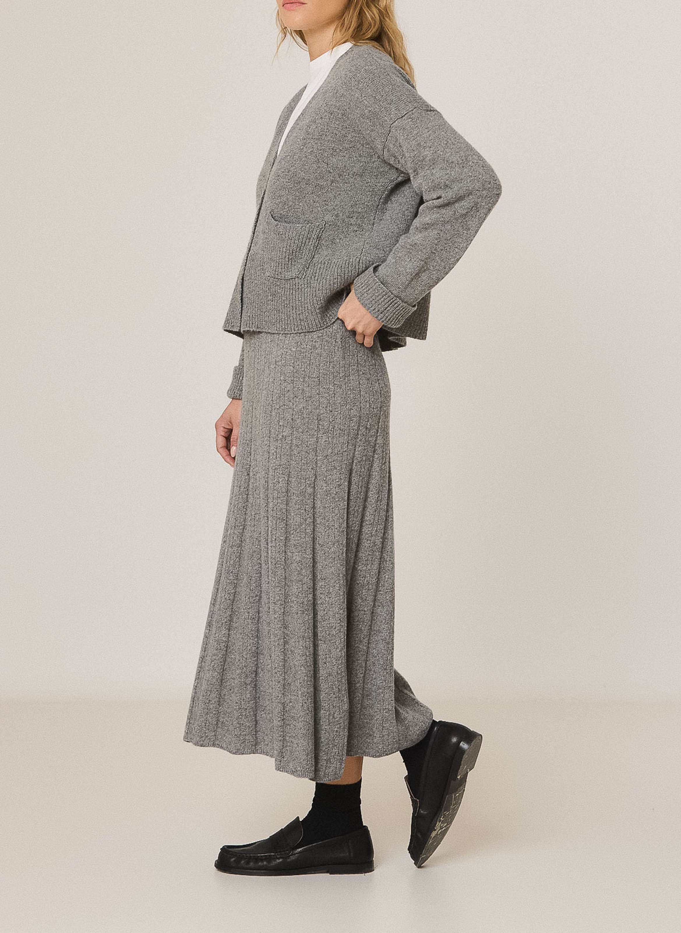 Oversized V-neck vest INDI & COLD Grey