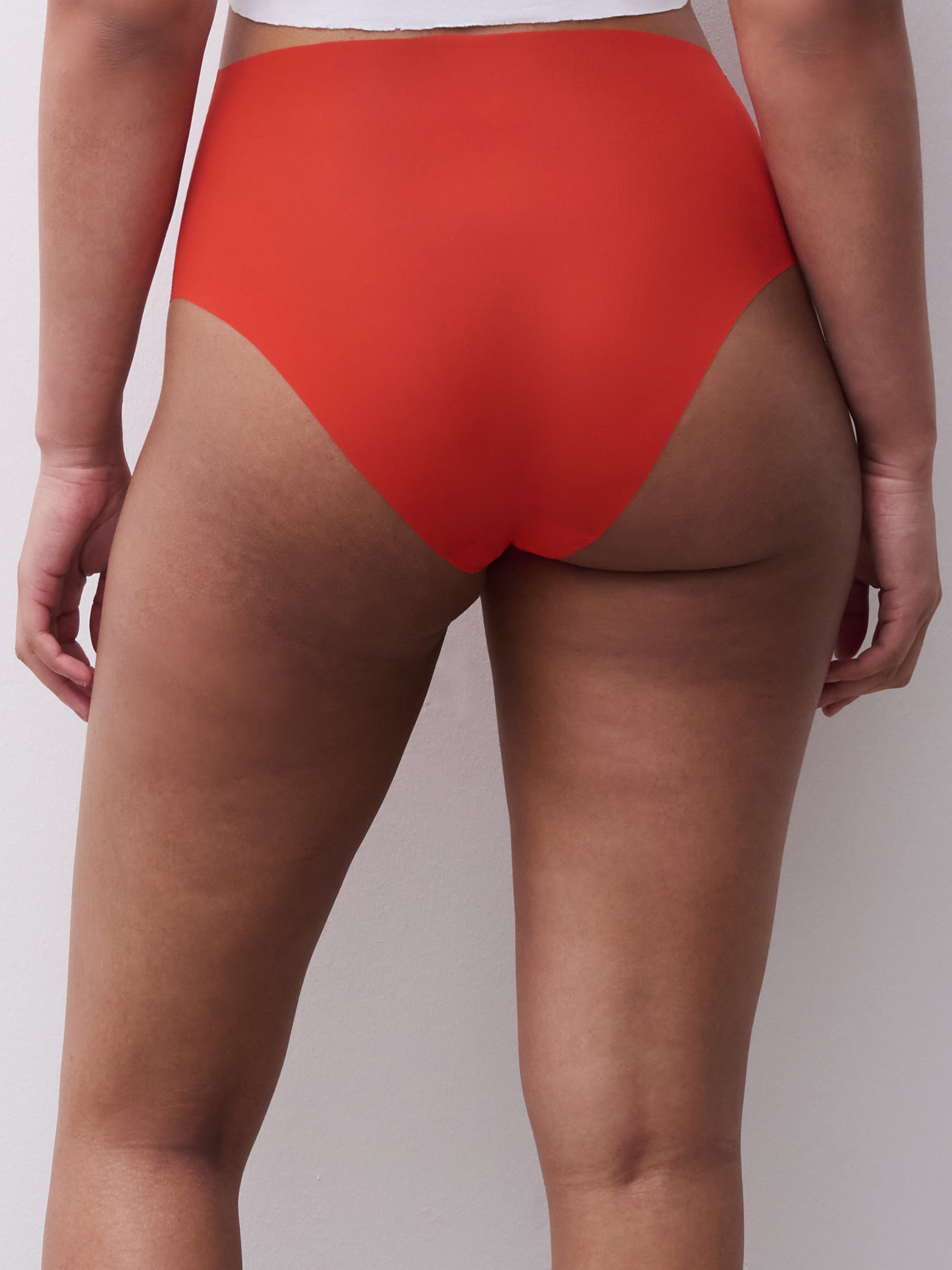 High-waisted lace panties CHANTELLE Red