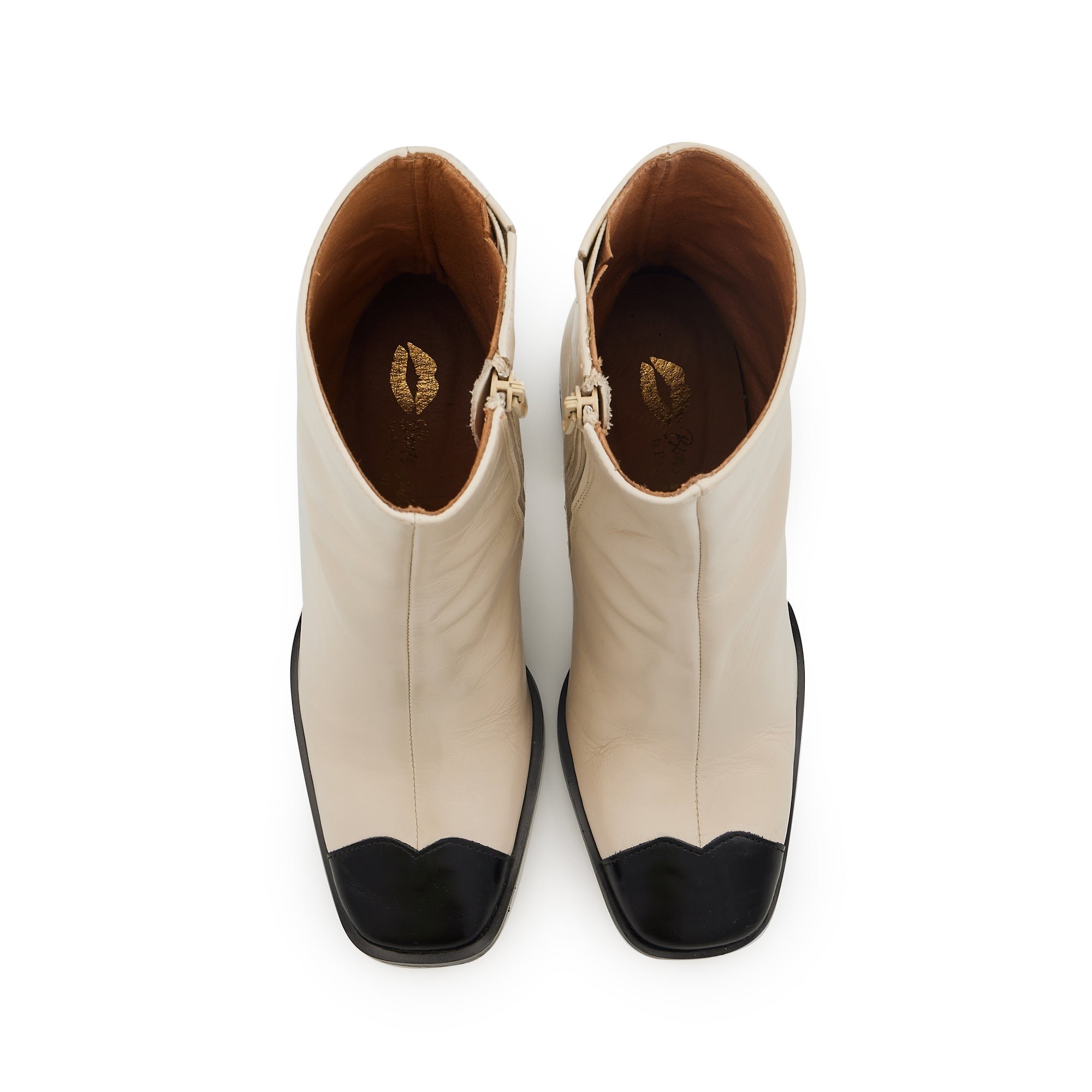 Margot leather and BONS BAISERS PARIS Beige