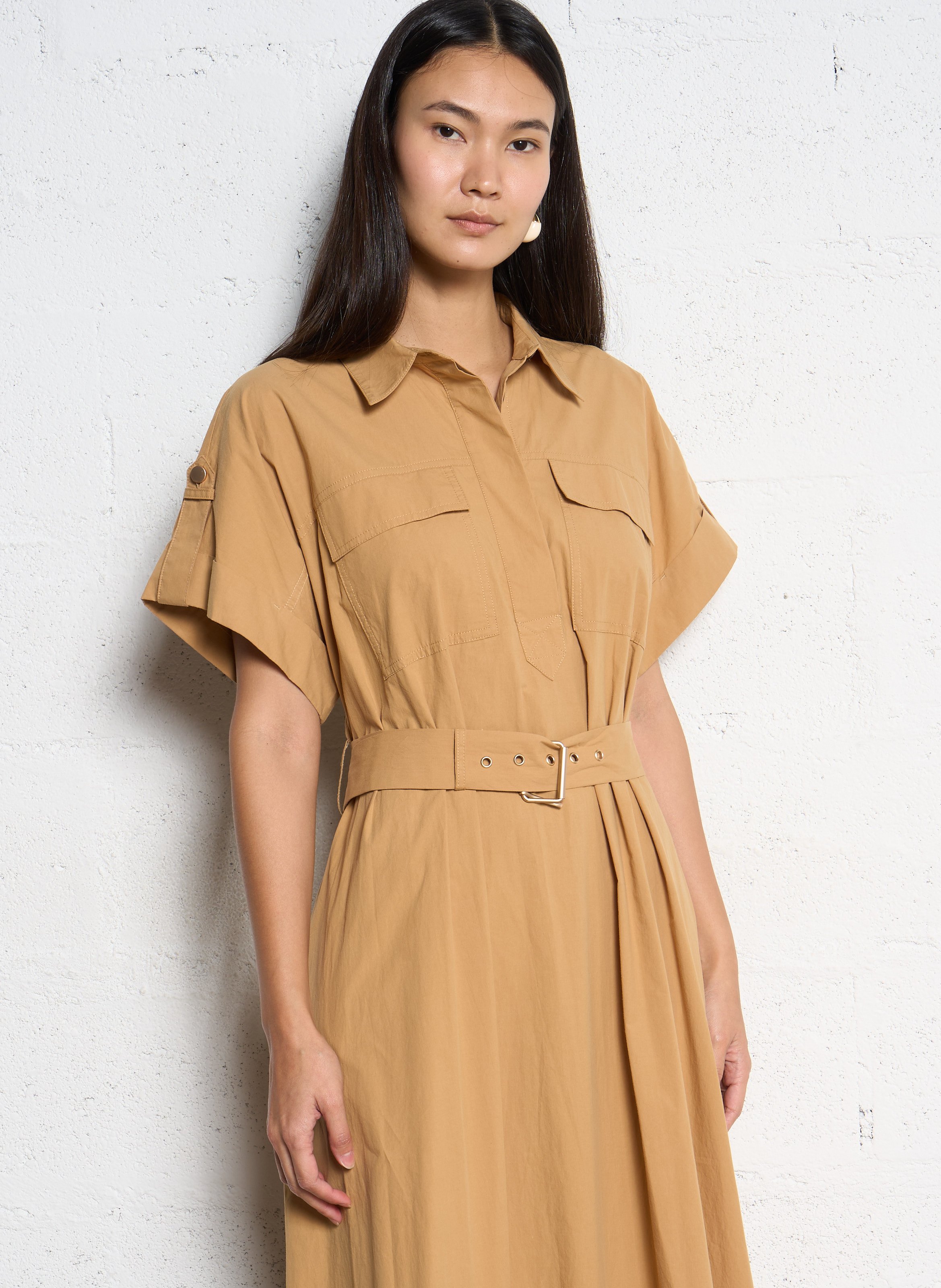 Midi-Kleid mit weitem Schnitt und Trenchcoat-Effekt SUNCOO Beige