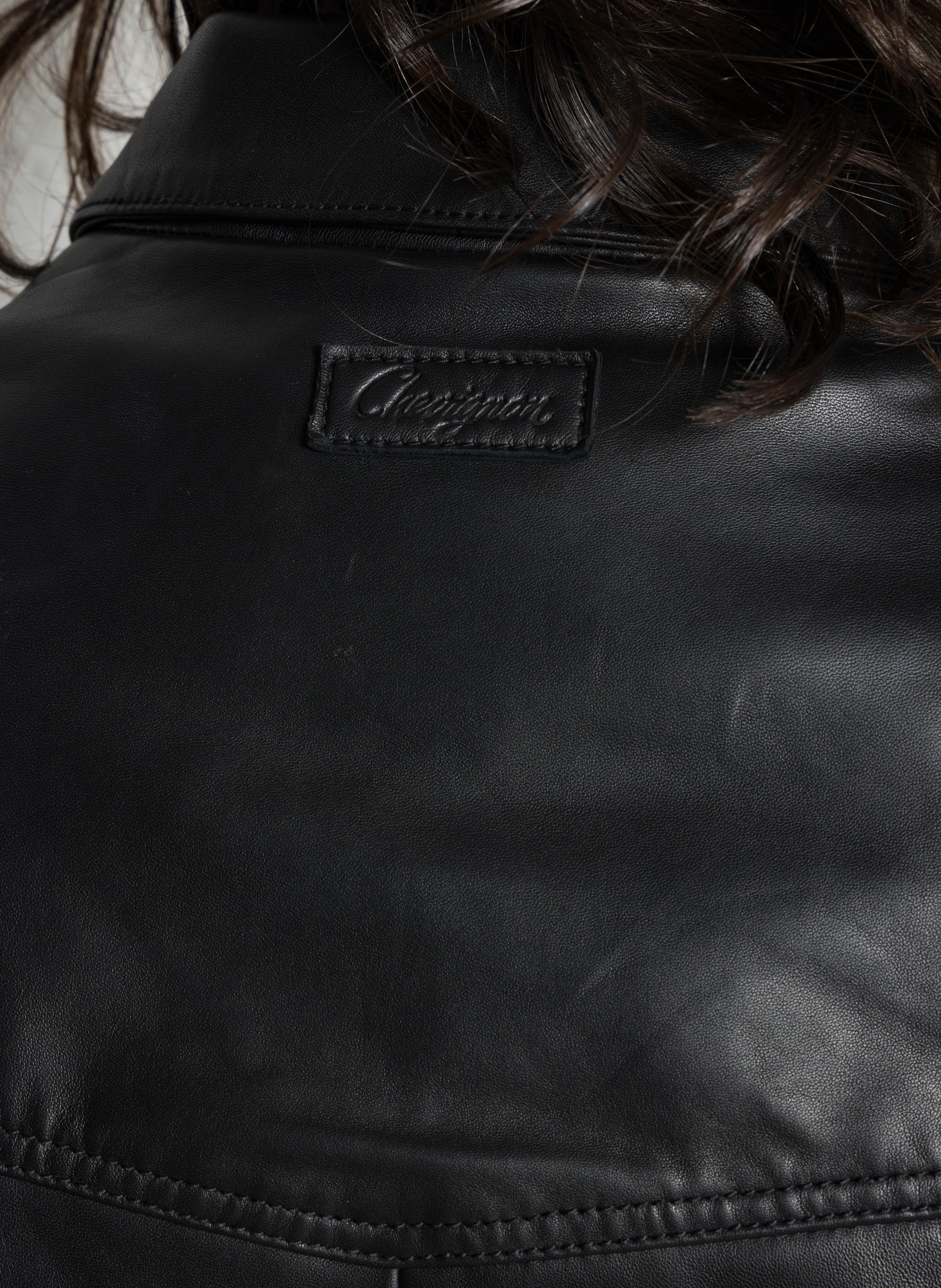 Blouson droit zippé en cuir CHEVIGNON Noir