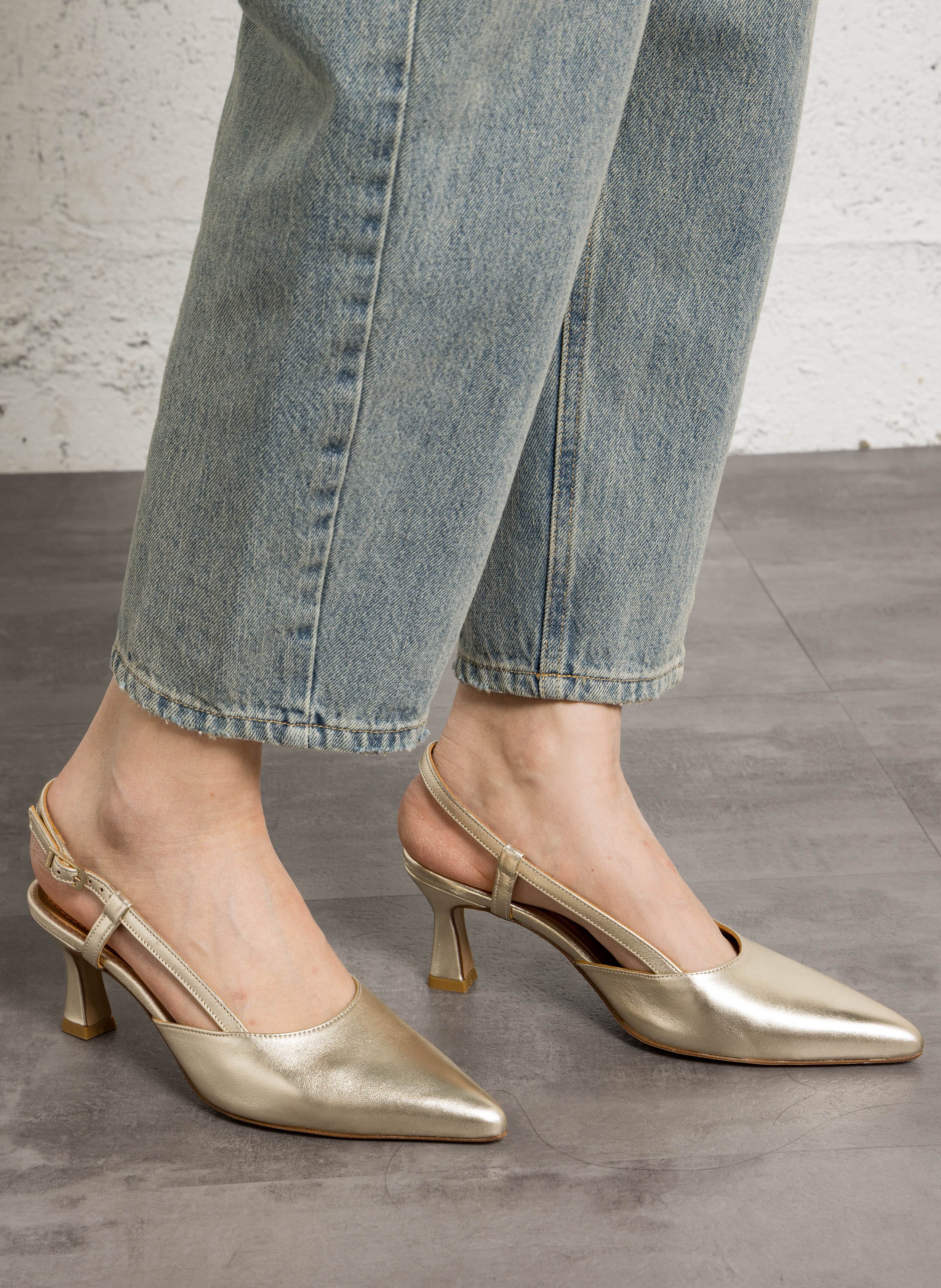 Alice heeled leather sandals JB MARTIN Golden