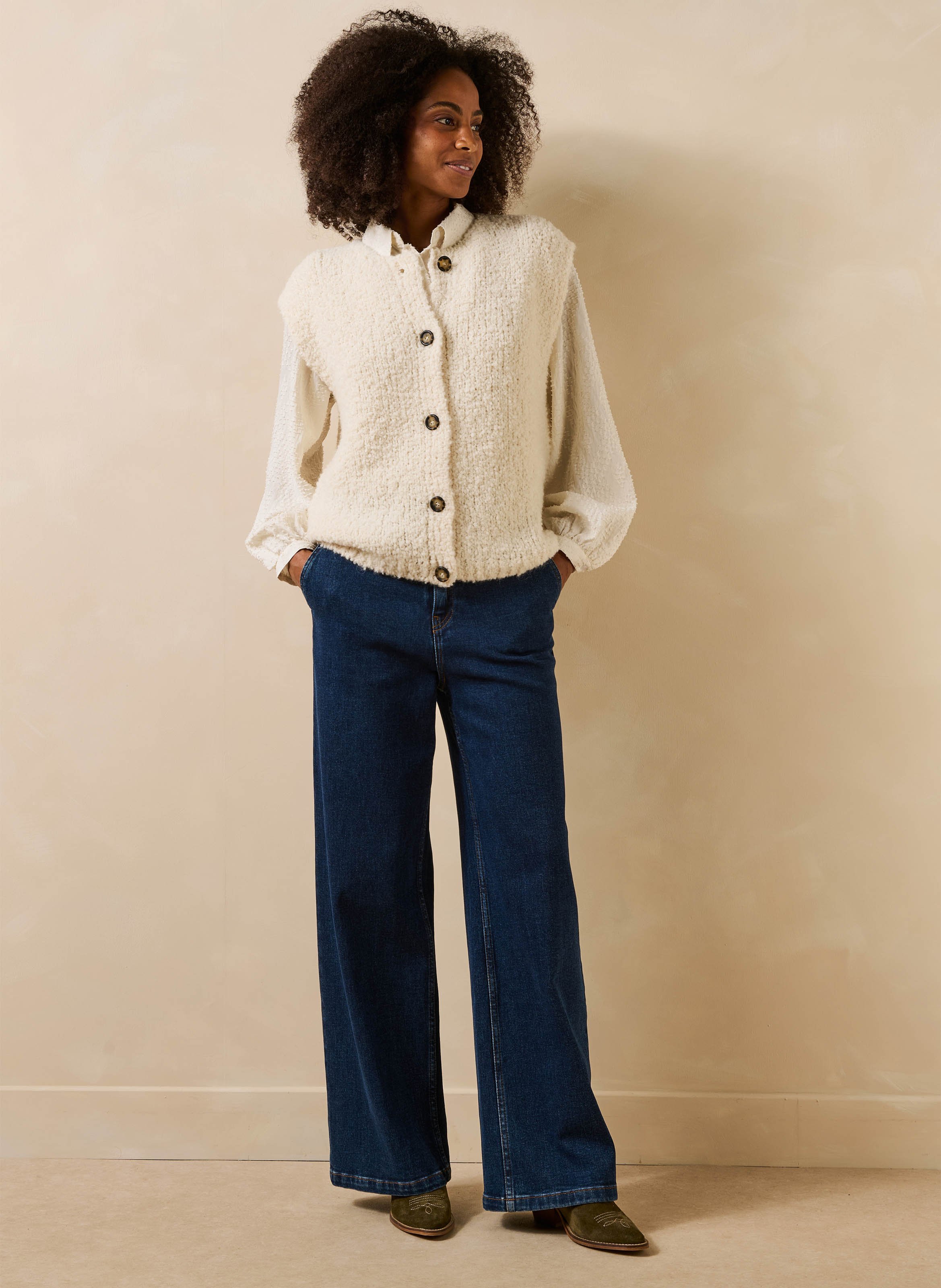 Gilet droit col rond effet fourrure LA FEE MARABOUTEE White