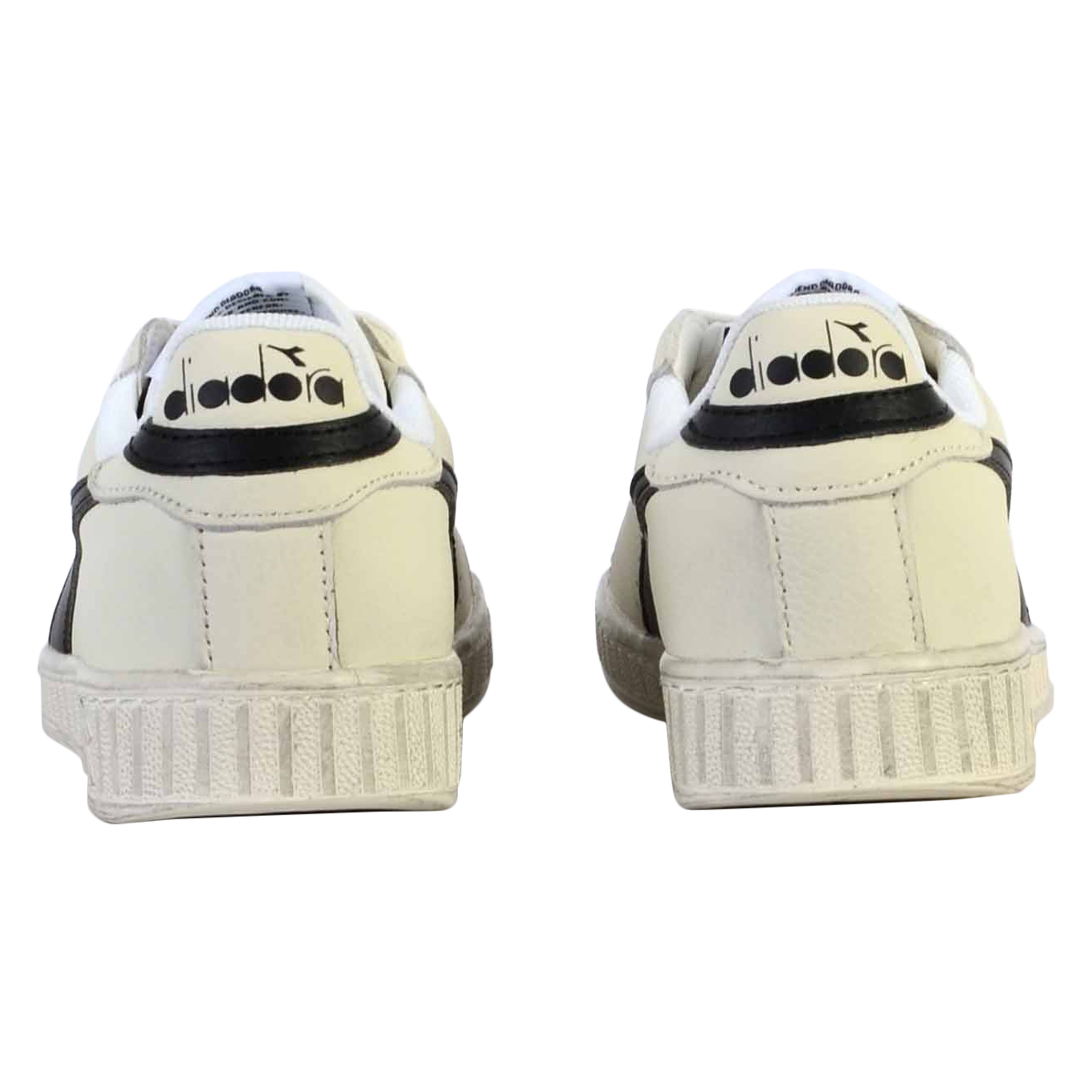 Waxed leather low-top sneakers unisex DIADORA White