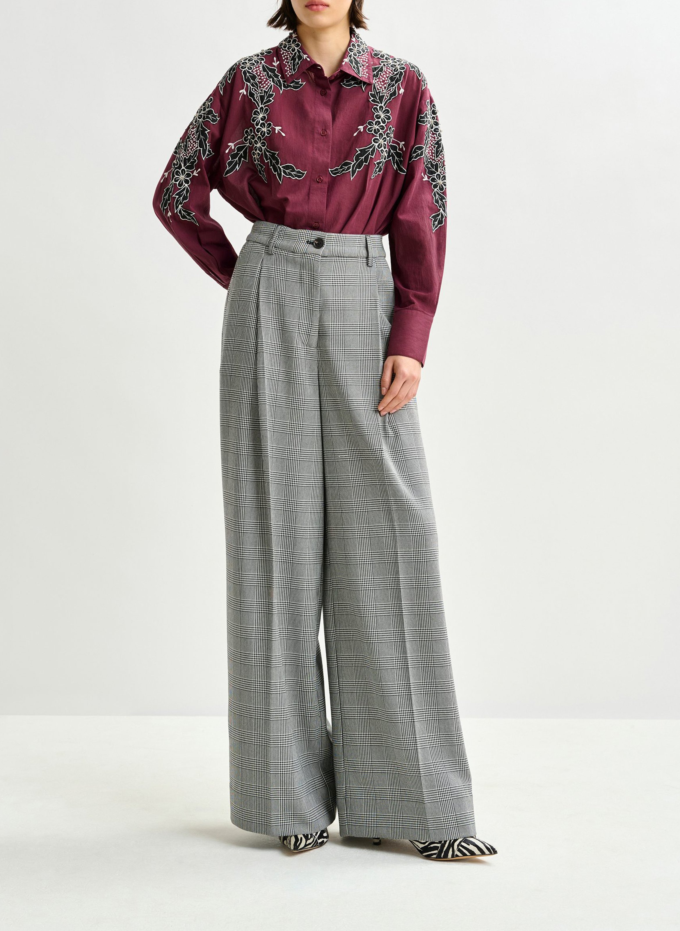 Chemise ample à broderies fleurs  ESSENTIEL ANTWERP Rouge