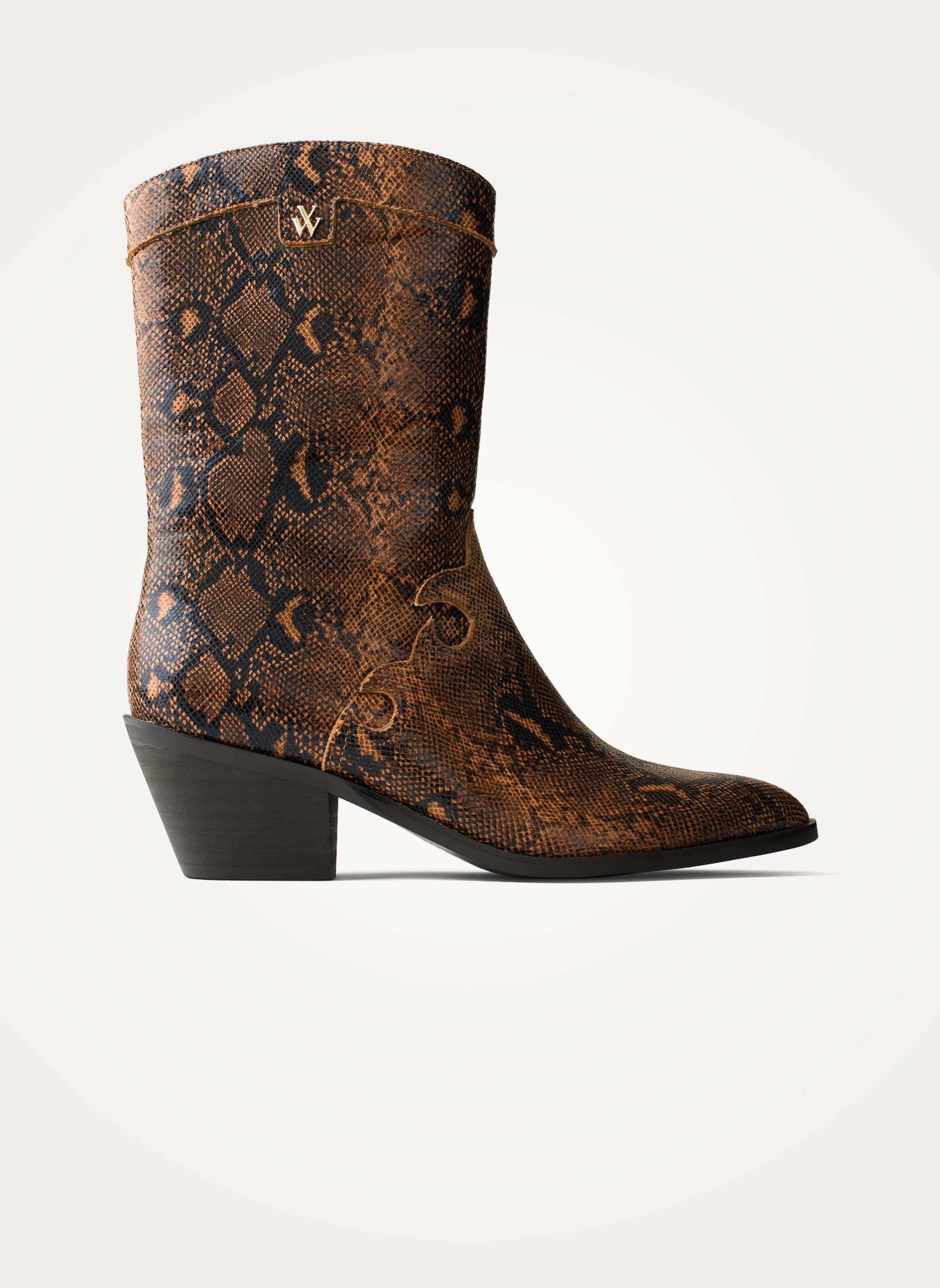 High cowboy boots VANESSA WU Beige