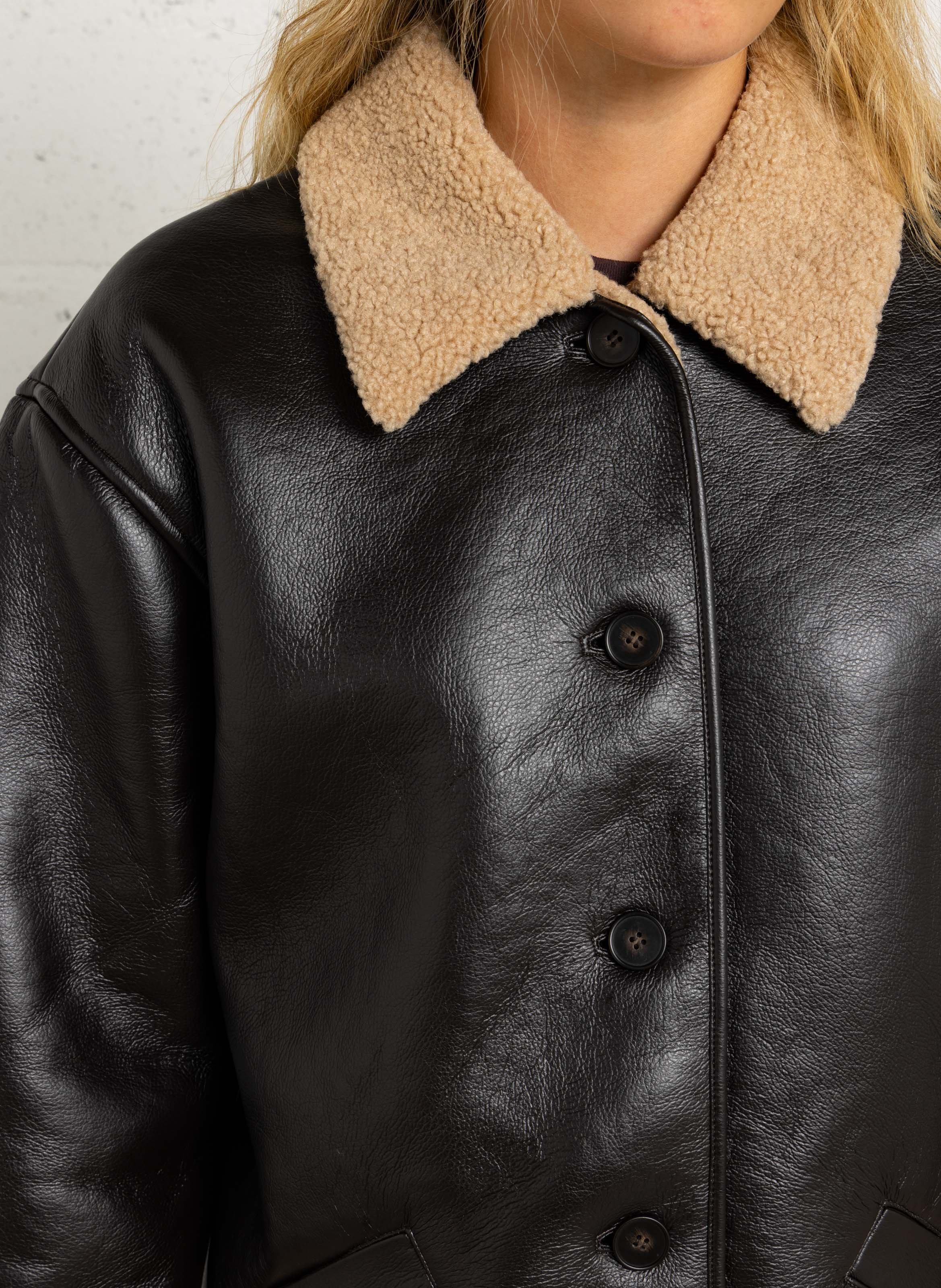 Weite Wendemantel DES PETITS HAUTS Braun
