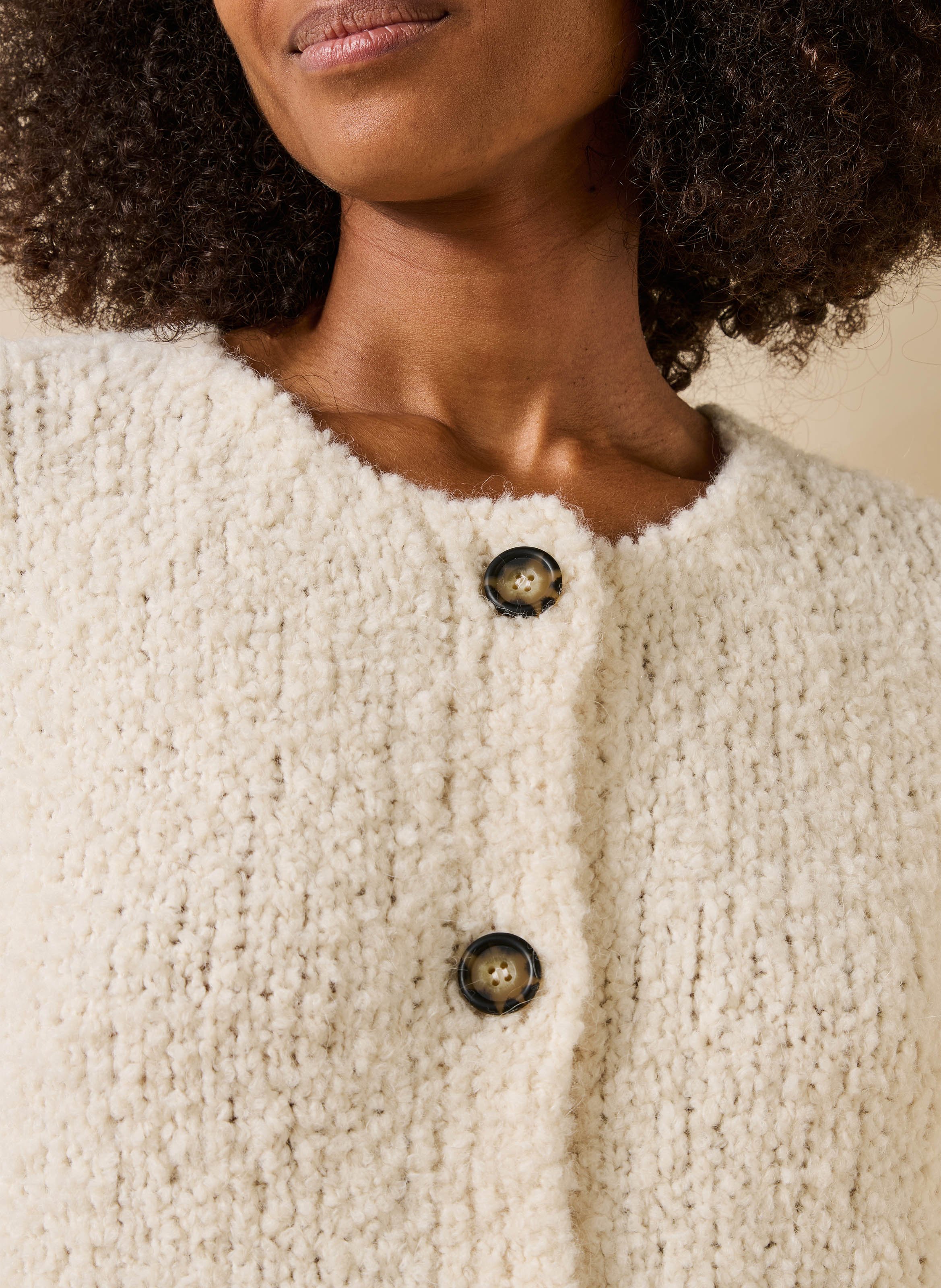 Gilet droit col rond effet fourrure LA FEE MARABOUTEE White