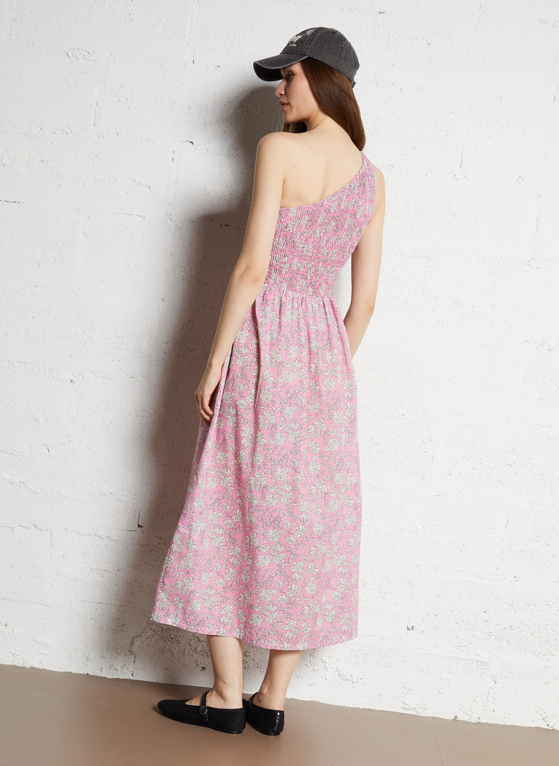 Midi-jurk met asymmetrische halslijn en print THE NEW SOCIETY Roze