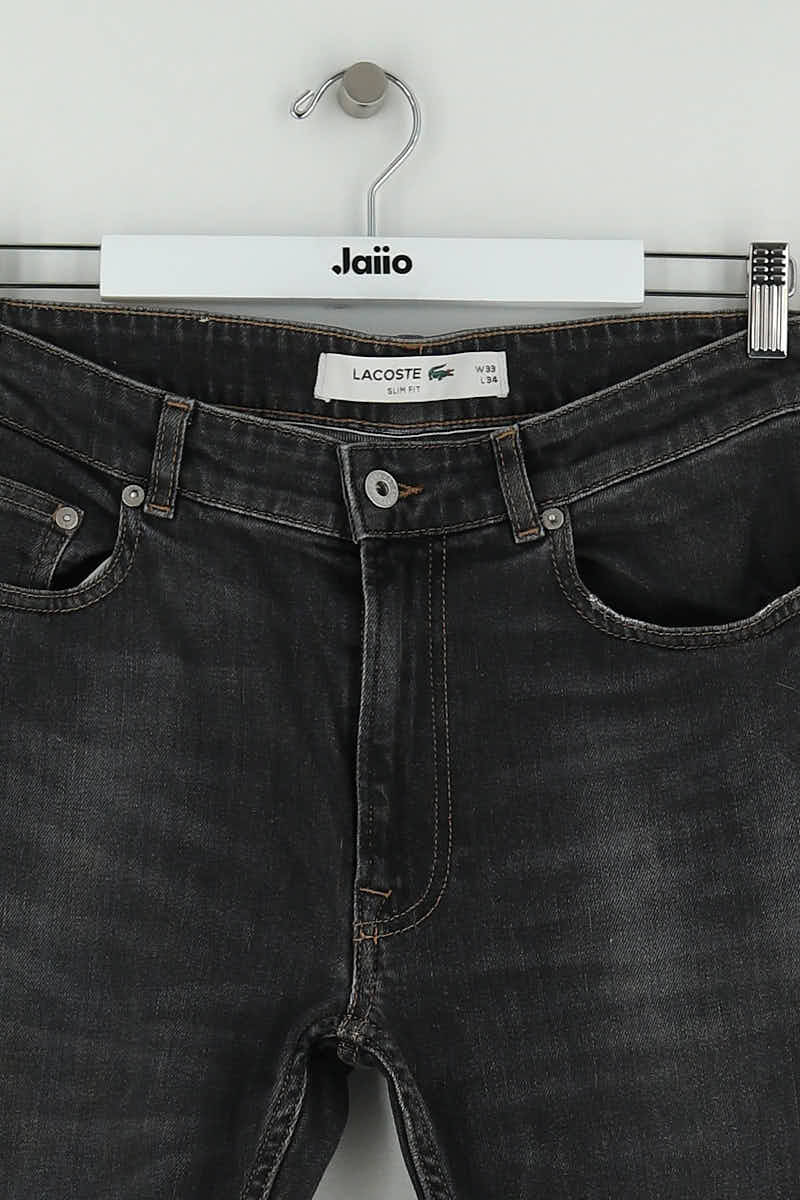 - Straight-leg jeans
- 5 pockets
- Straight cut
- Faded effect LACOSTE - SECONDE MAIN Grey