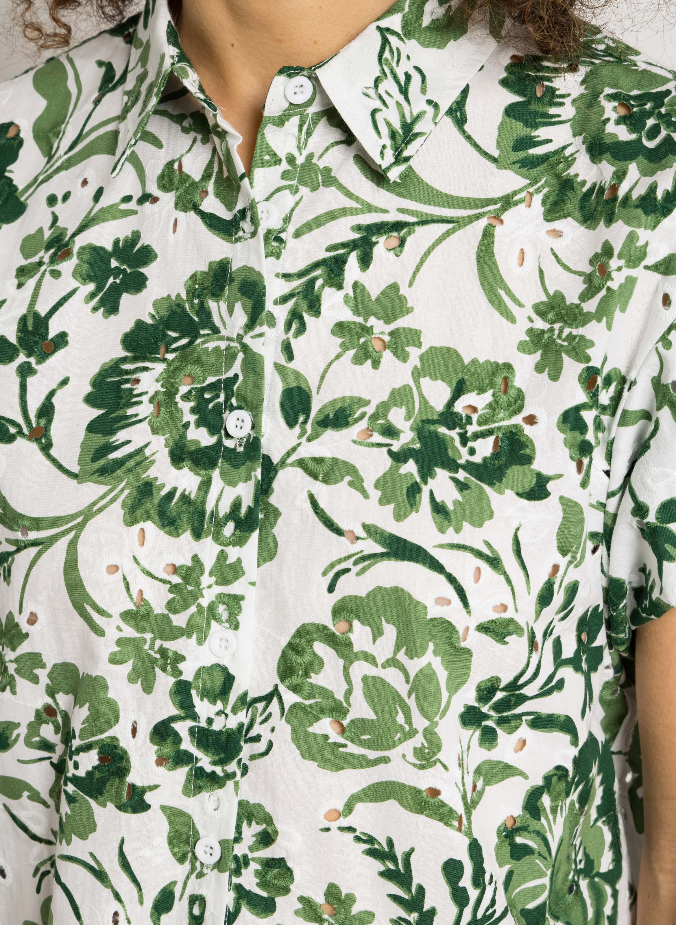 Oversize-Bluse aus Baumwolle mit klassischem Kragen THE KORNER Grun