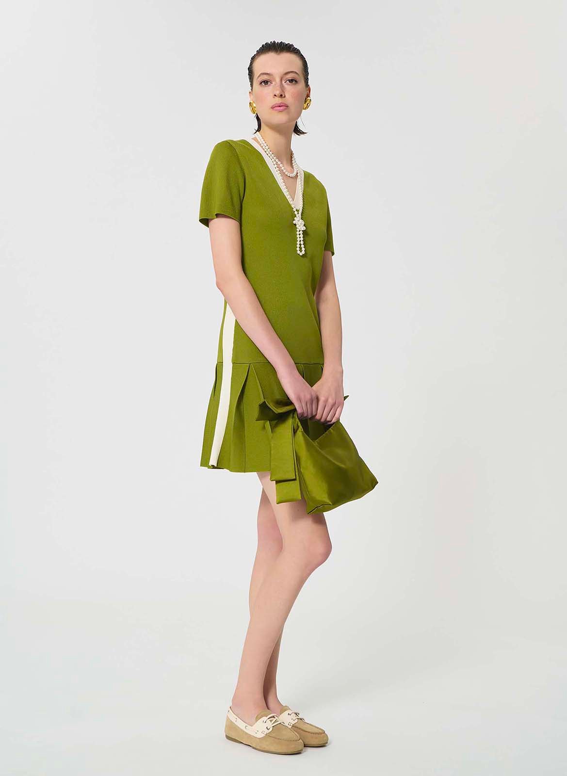 Robe courte plissée manches courtes  TARA JARMON Vert