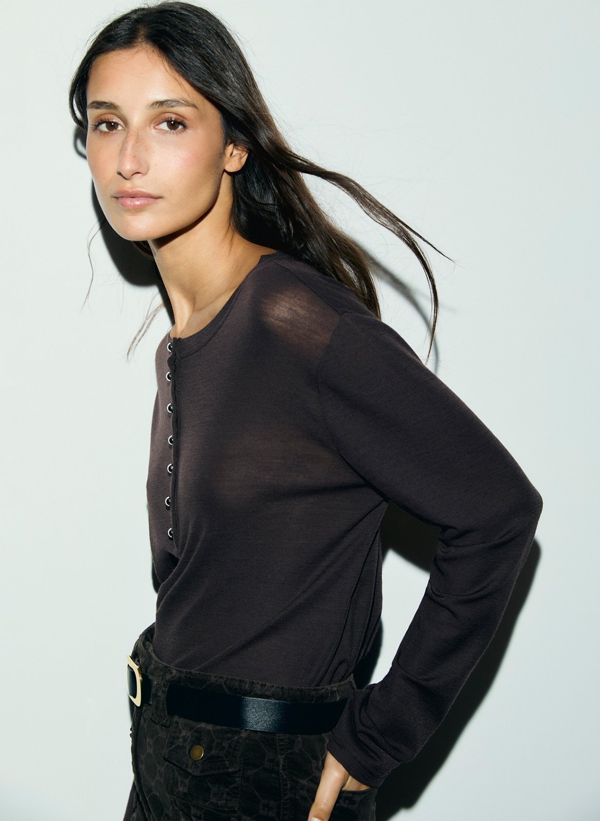 Tee-shirt fin boutonné en laine GERARD DAREL Marron