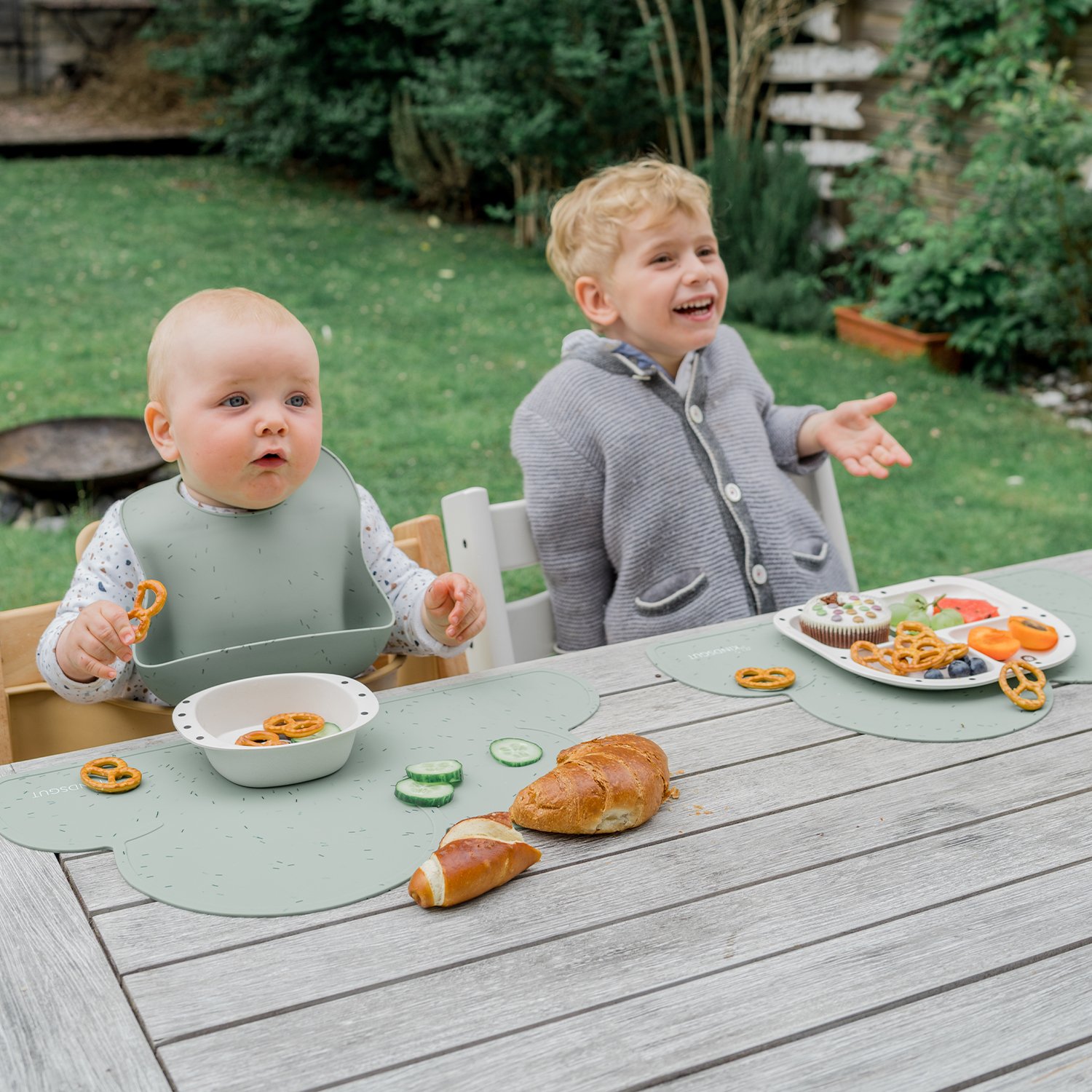 Set de table en forme de nuage en silicone KINDSGUT Multicolore