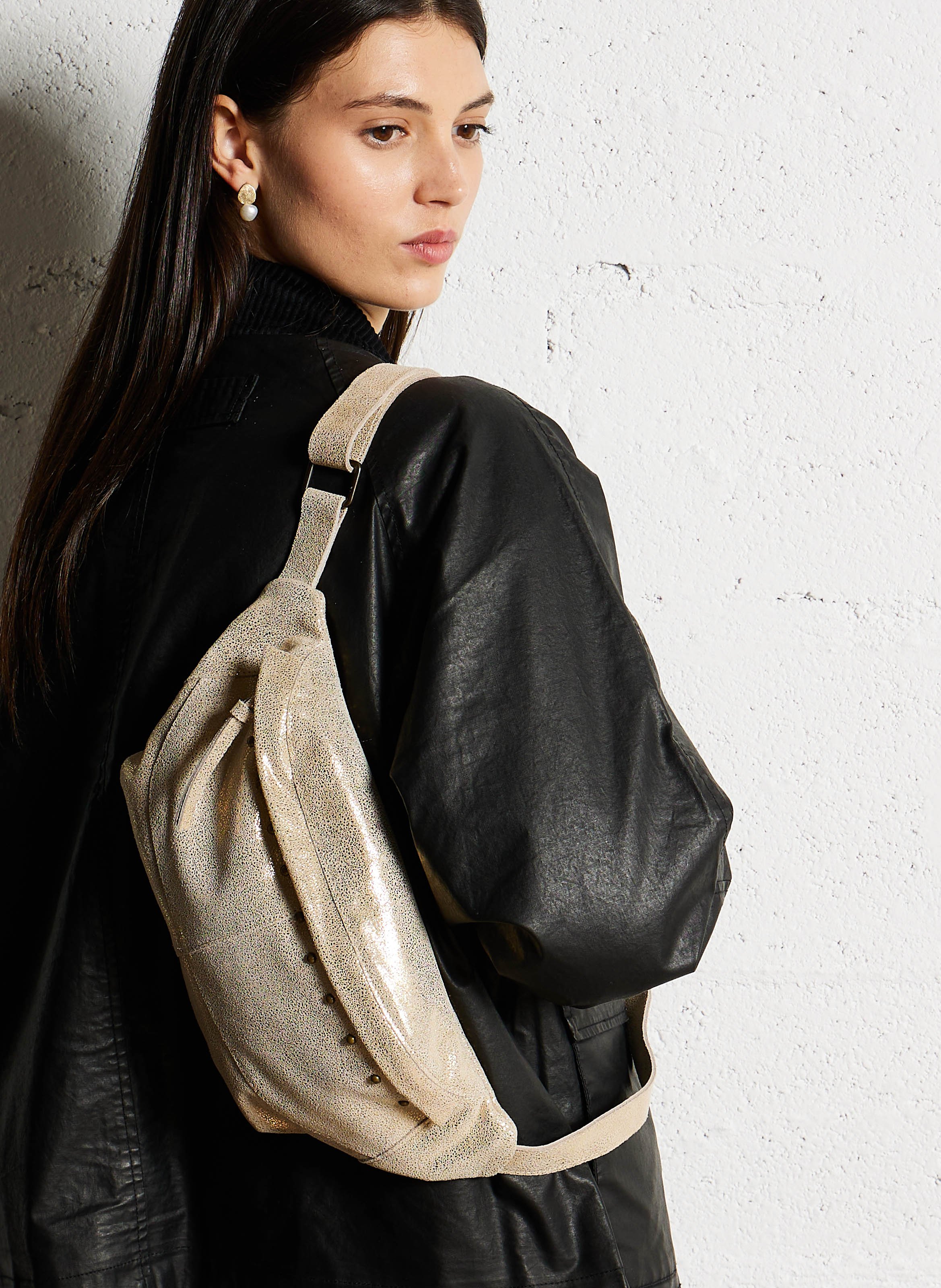 Sac banane métallisé en cuir PIECES Doré