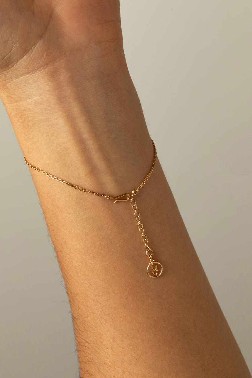 750 gold hand jewel YAY Golden