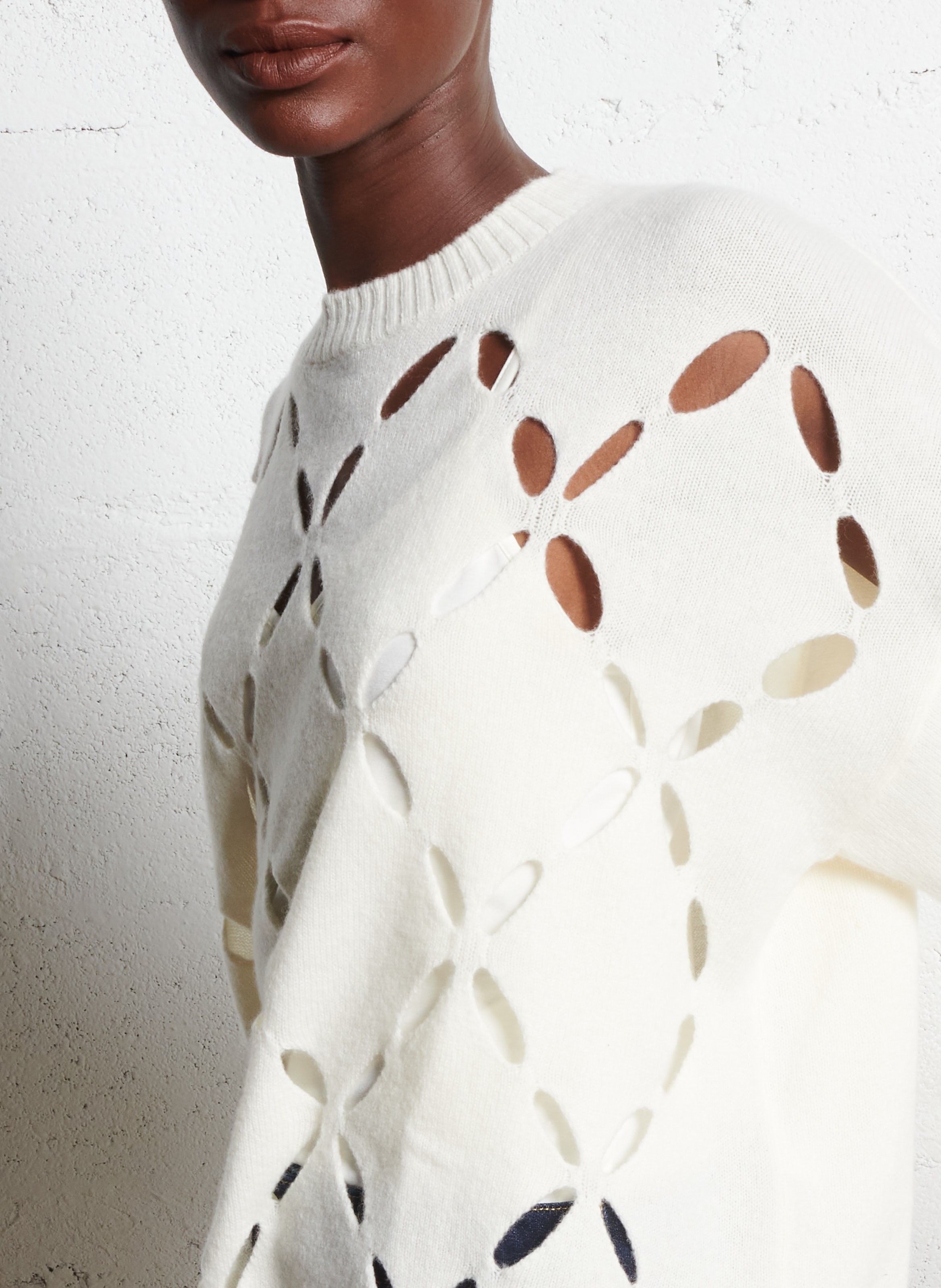 Wijde trui met ajour-patronen in wol LIU JO Wit