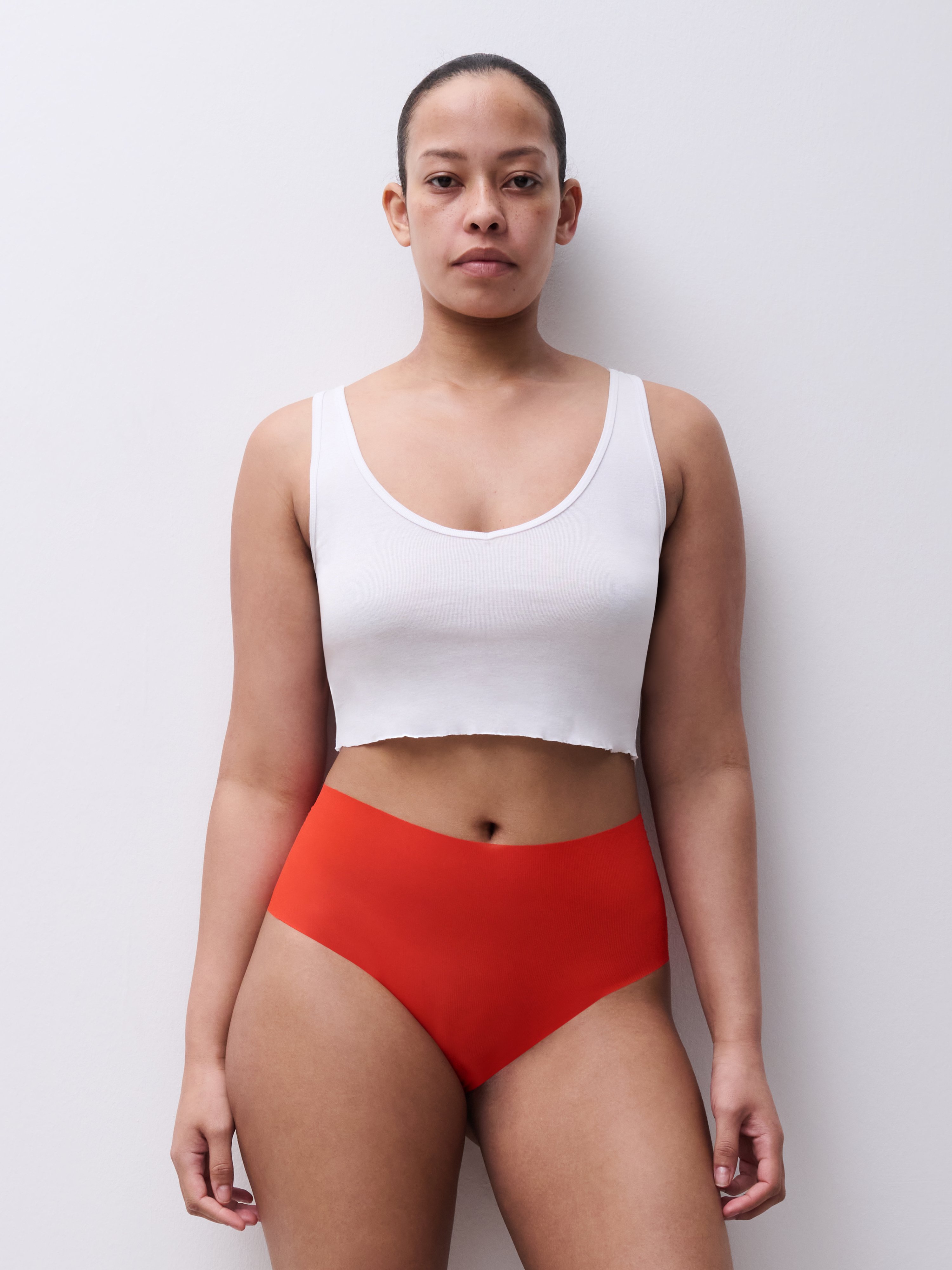 High-waisted lace panties CHANTELLE Red