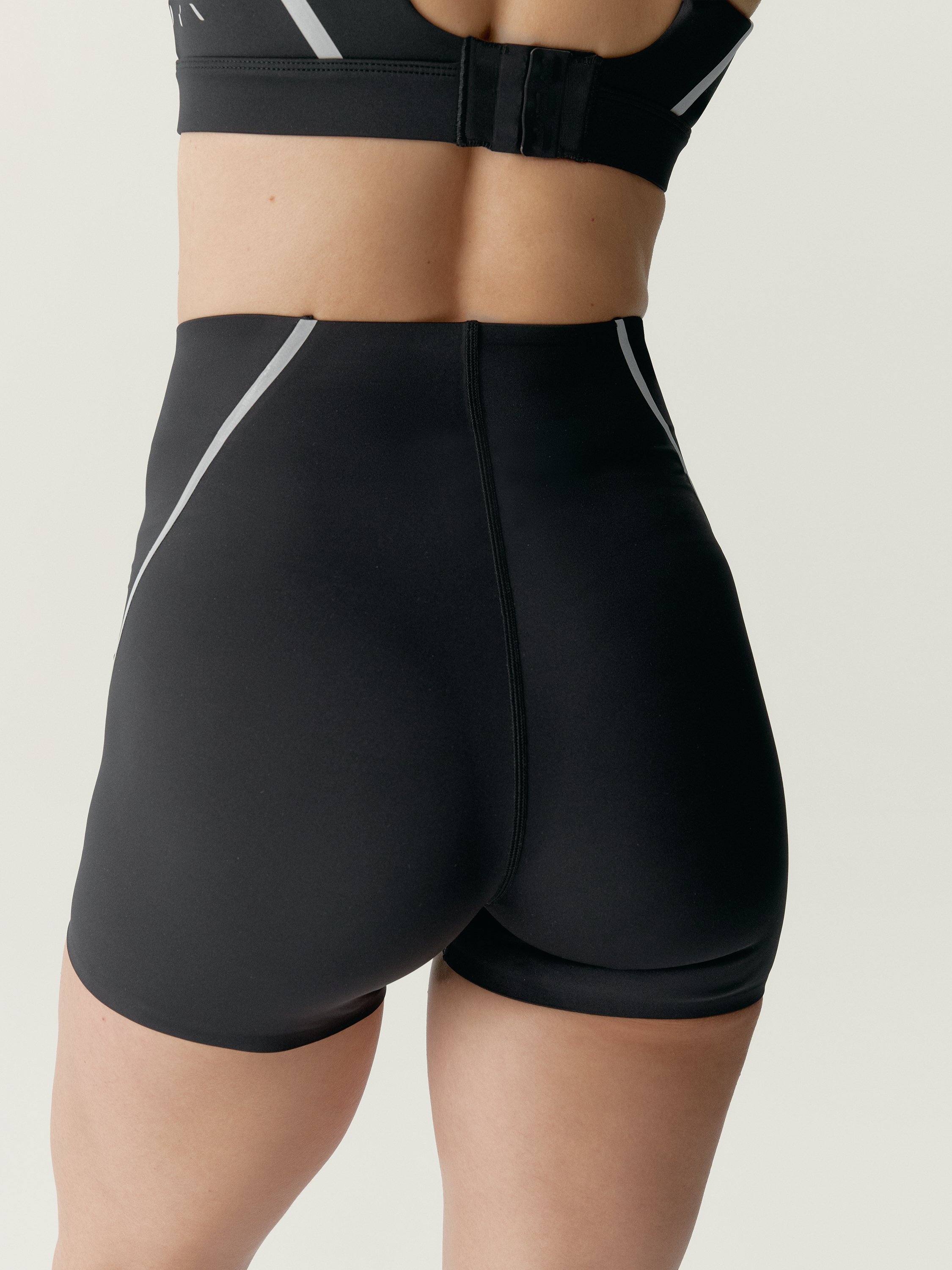 Tight-fitting performance sports shorts LUNA RUN BORN Black