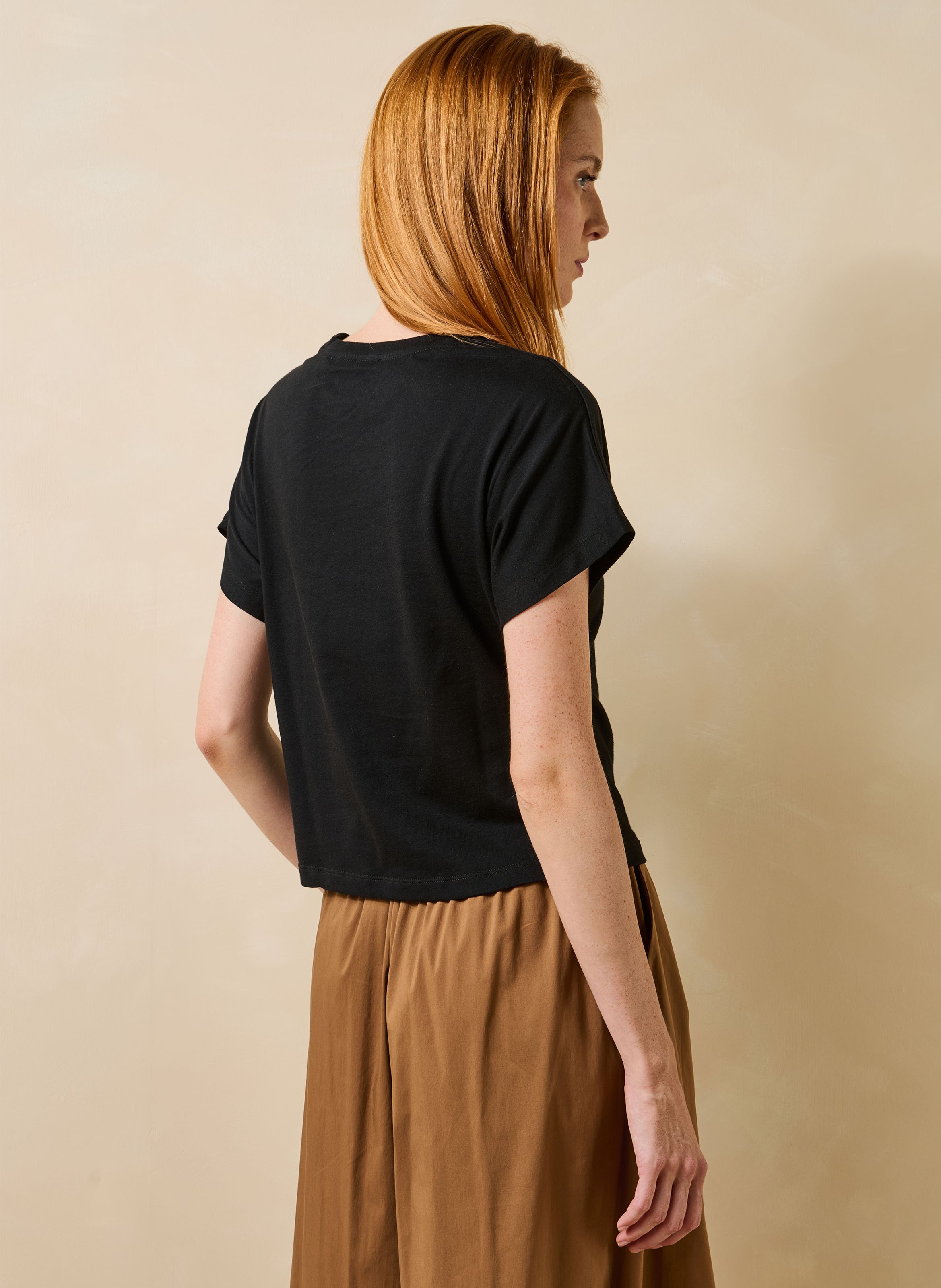 Tee-shirt droit col rond en coton bio LA FEE MARABOUTEE Noir