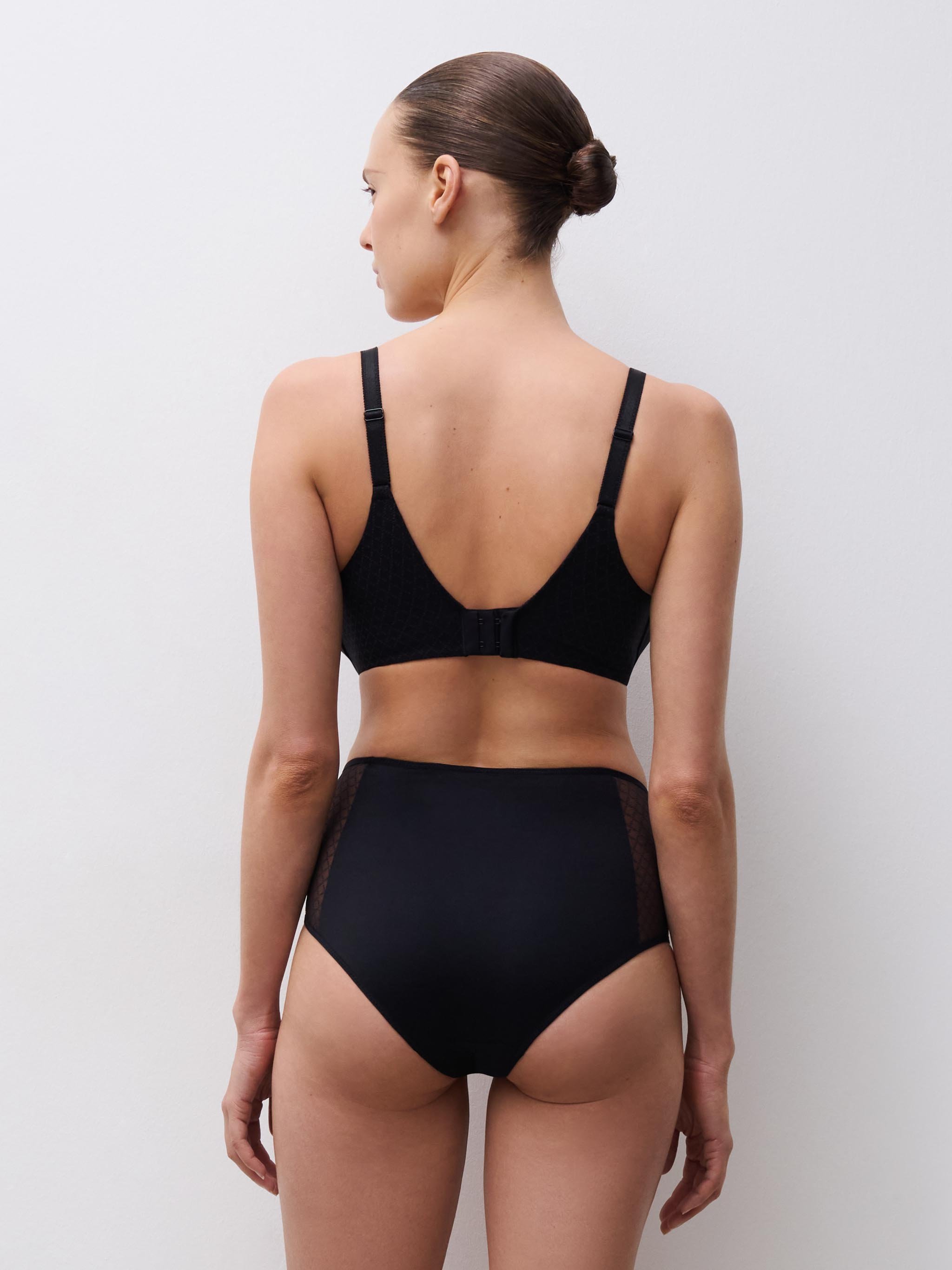 Full-cup bra CHANTELLE Black