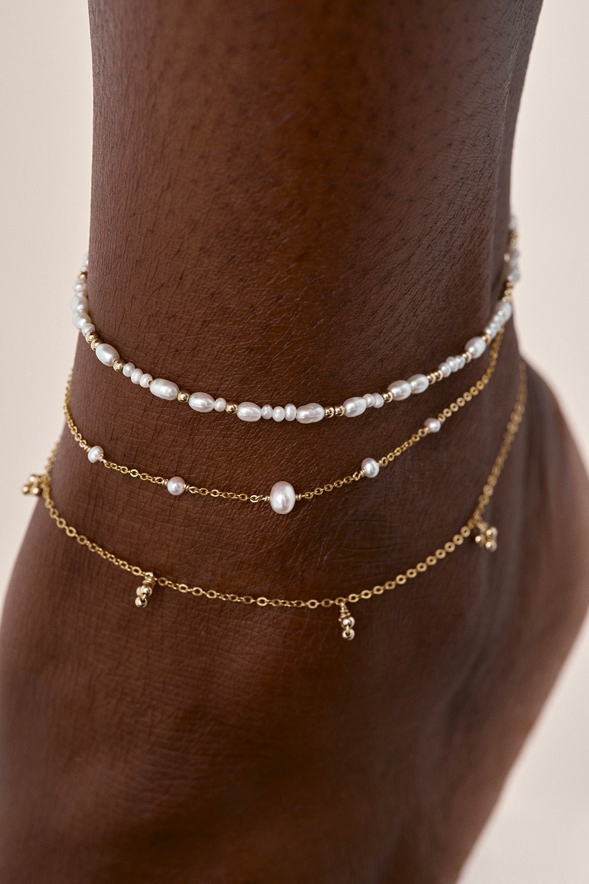 Ankle chain pearls White