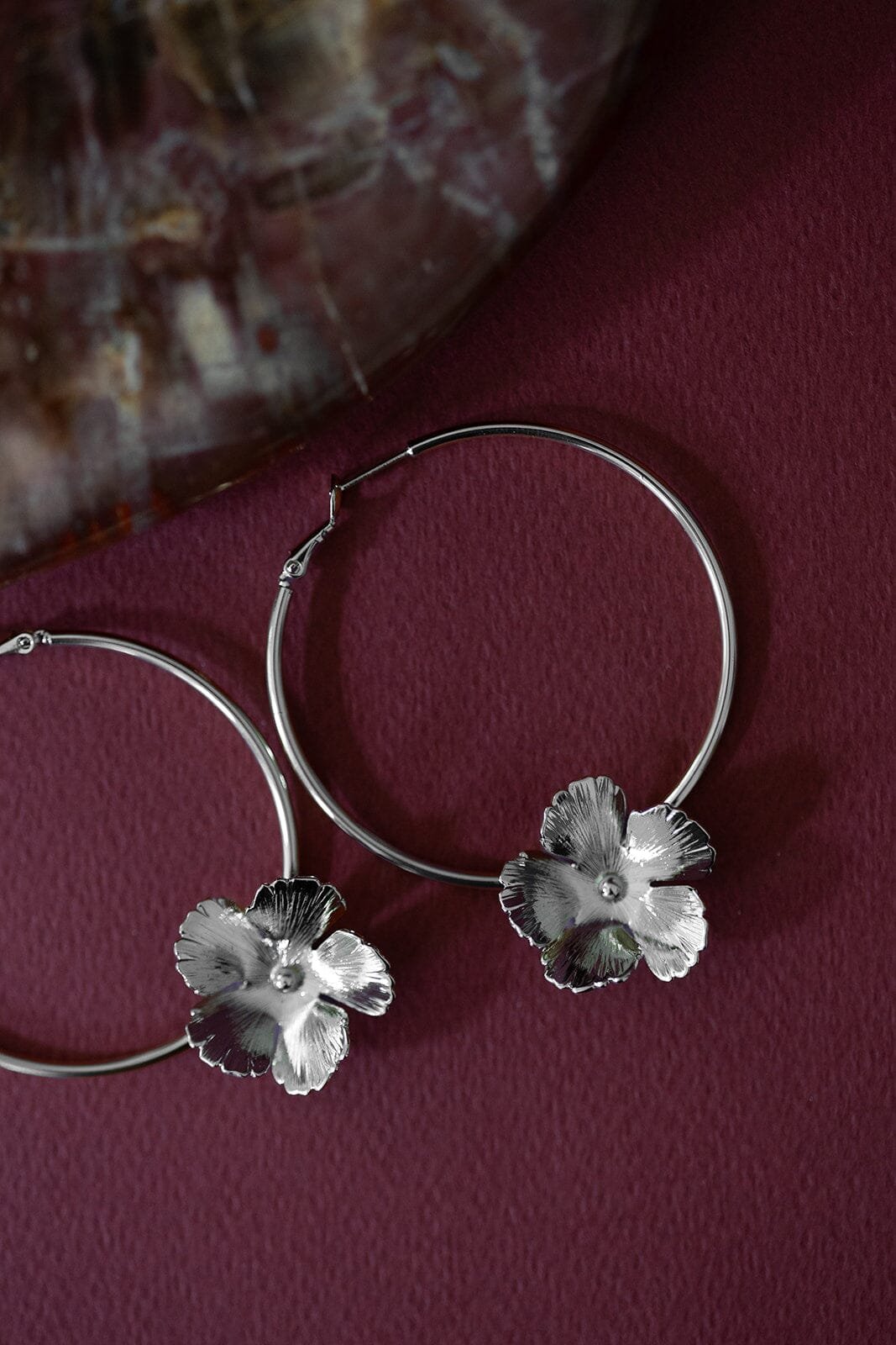AGLAÉ - Silver-plated flower hoop earrings MONSIEUR SIMONE Silver