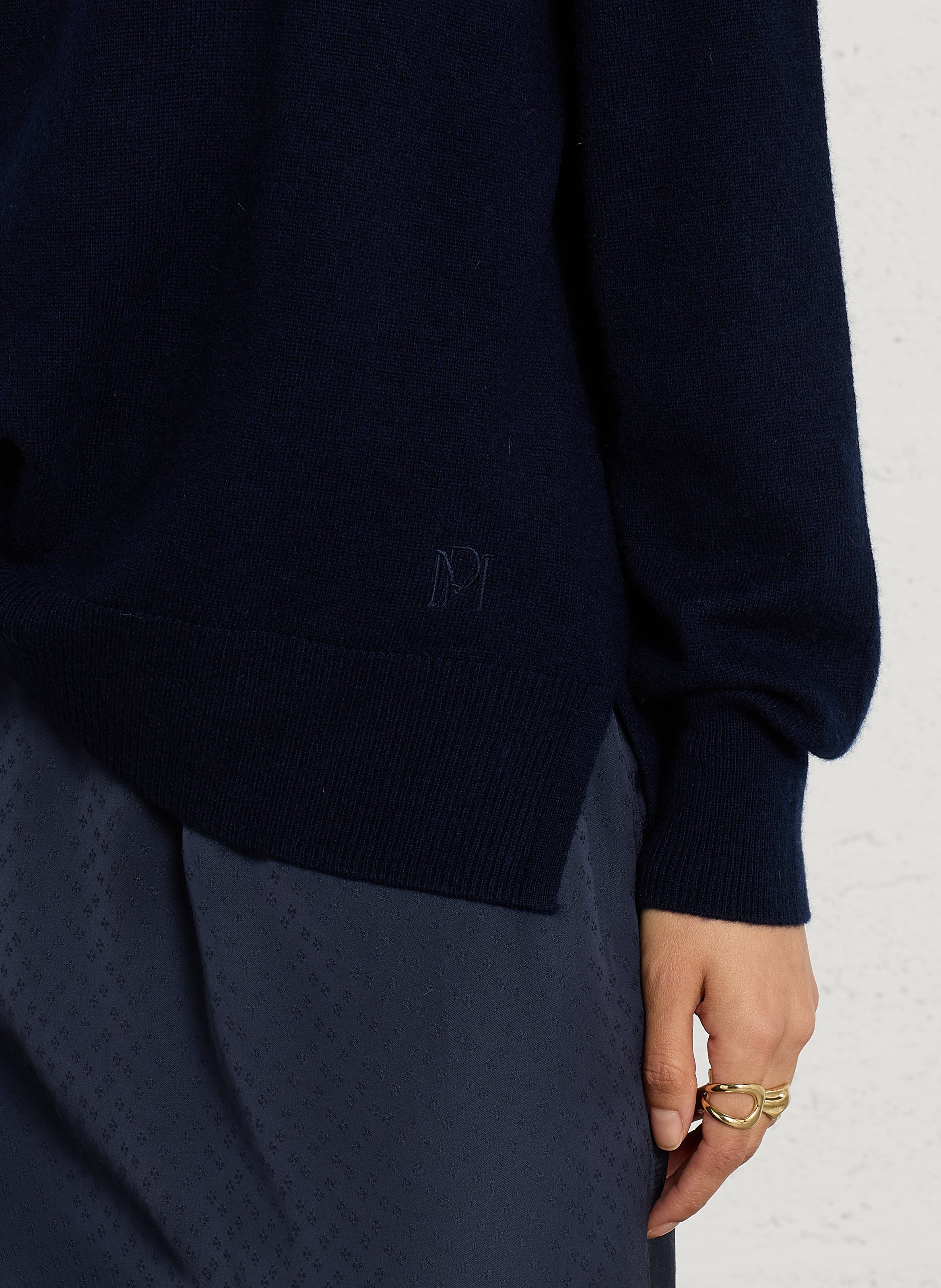 Rechte pullover met V-hals in wol en kasjmier PETITE MENDIGOTE Blauw