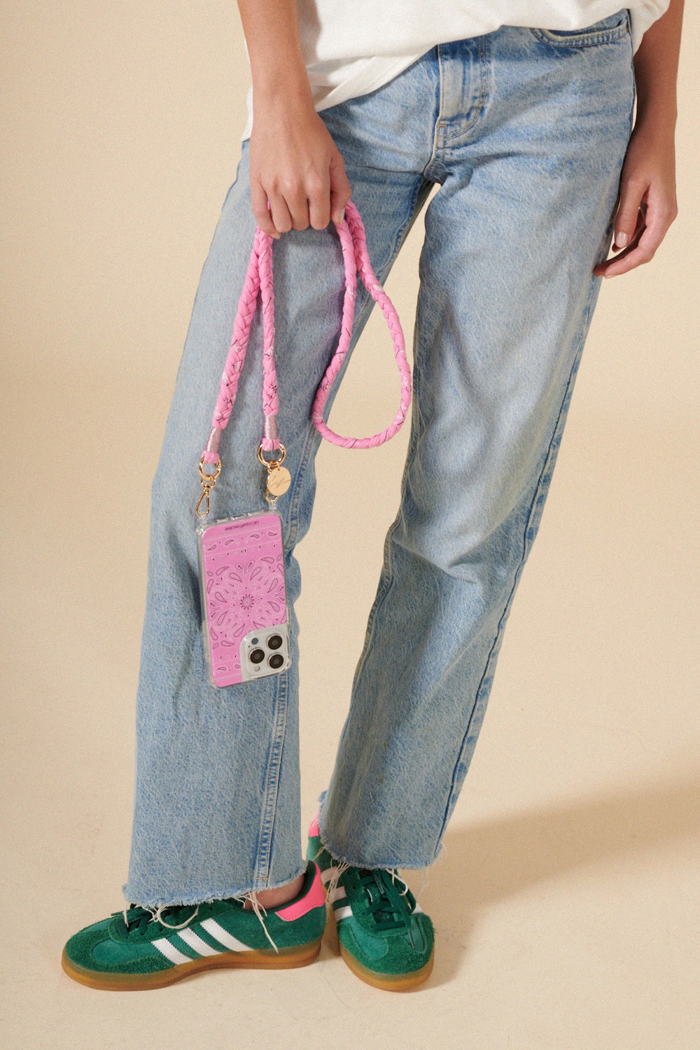 Bandana phone cord Pink