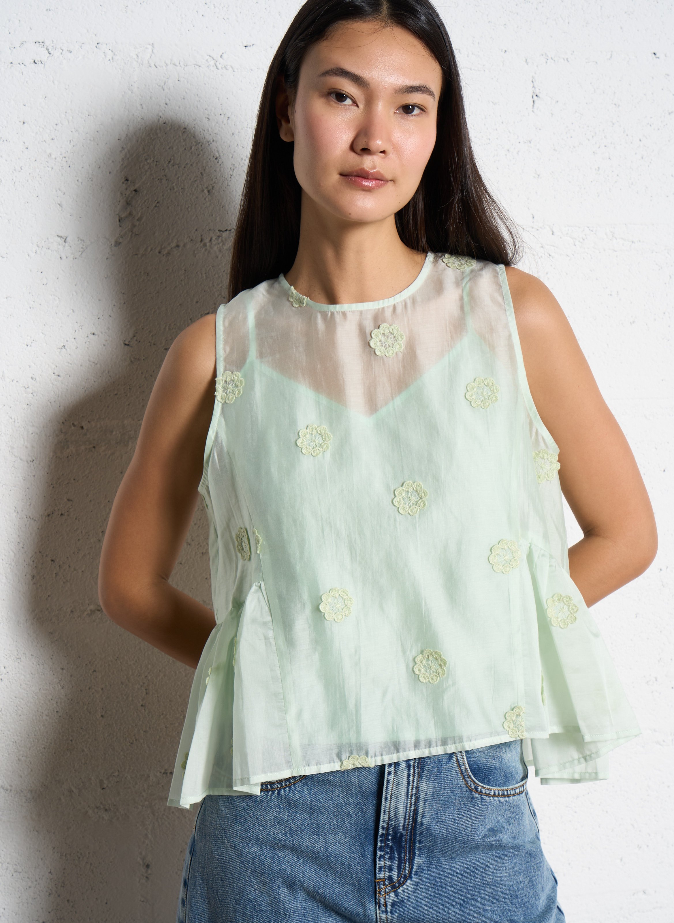 Top droit col rond brodé SUNCOO Vert