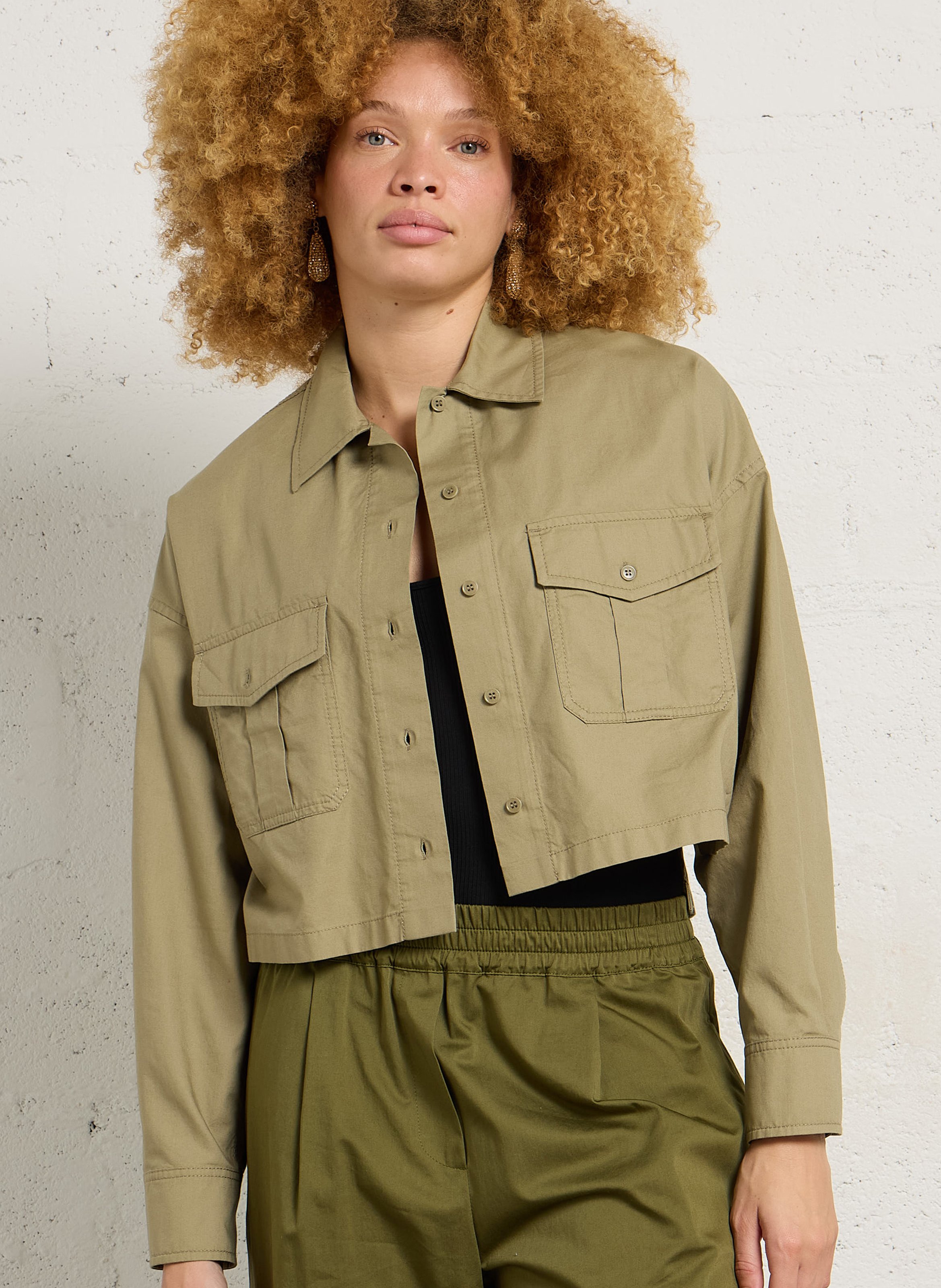 Kurze einfarbige Knopfjacke MAX MARA WEEK END Grun