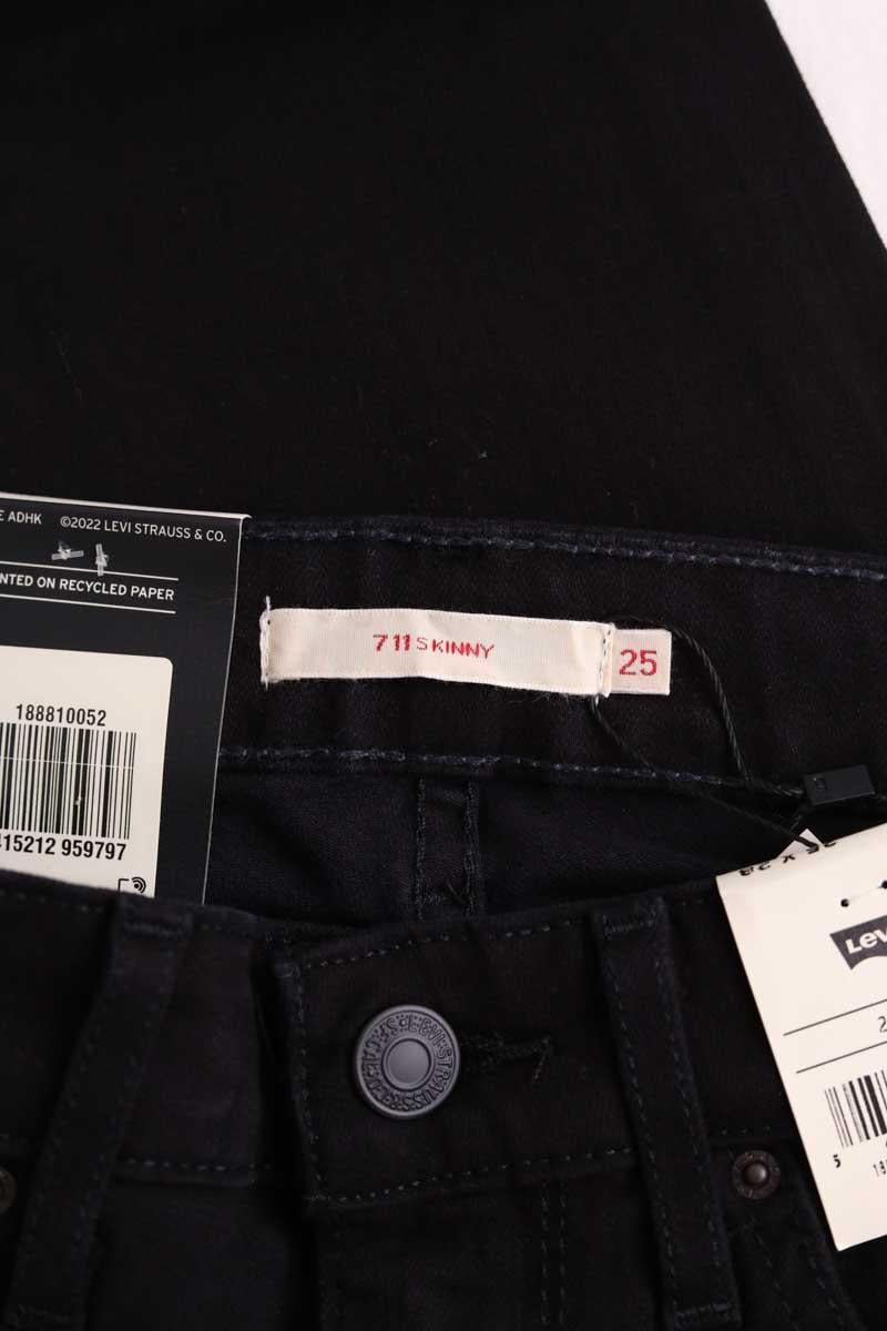 Cropped slim jeans with studs LEVI'S - Seconde main Black