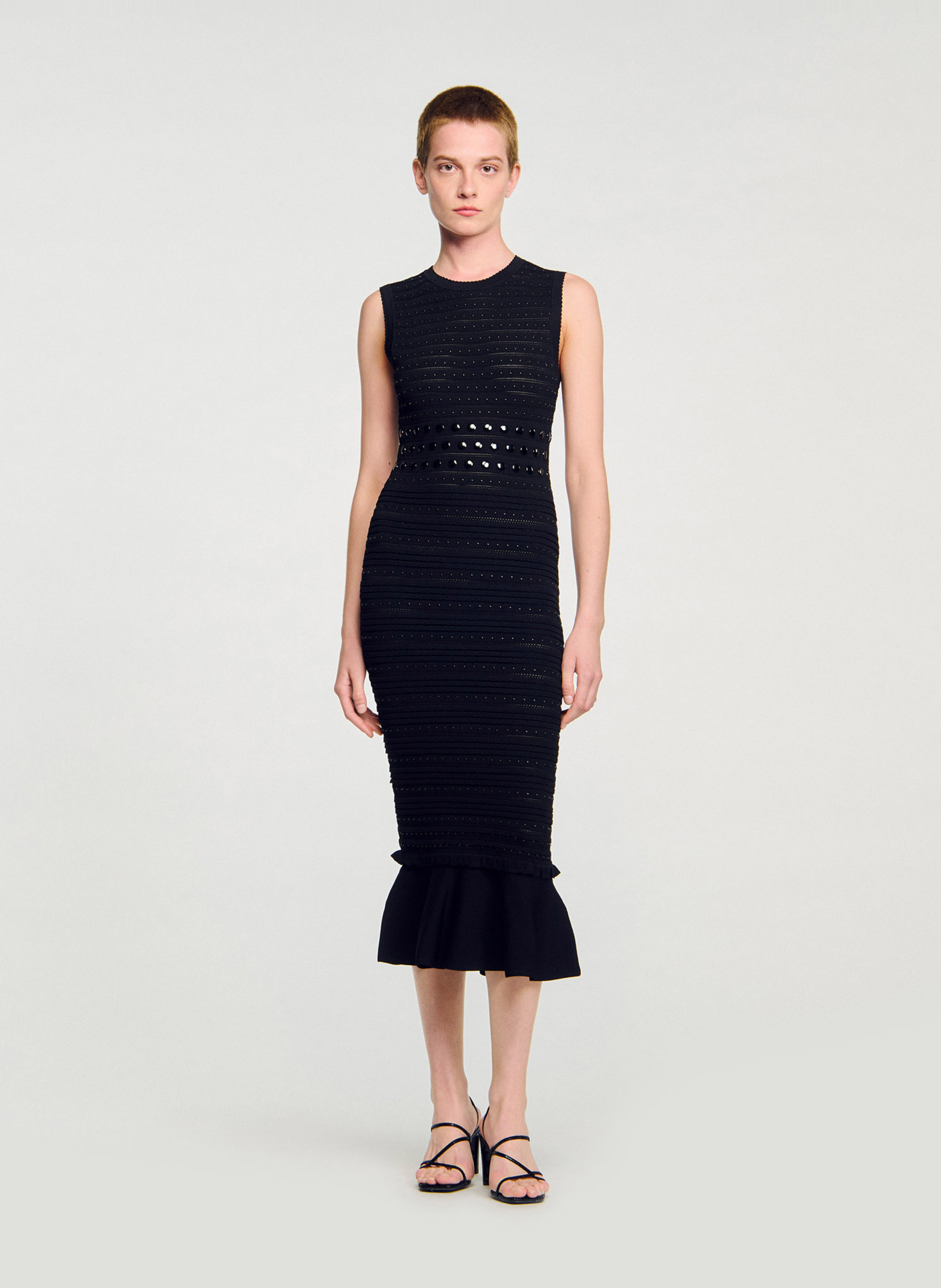 Knielange aansluitende jurk van gebreide stof met ronde hals SANDRO Zwart