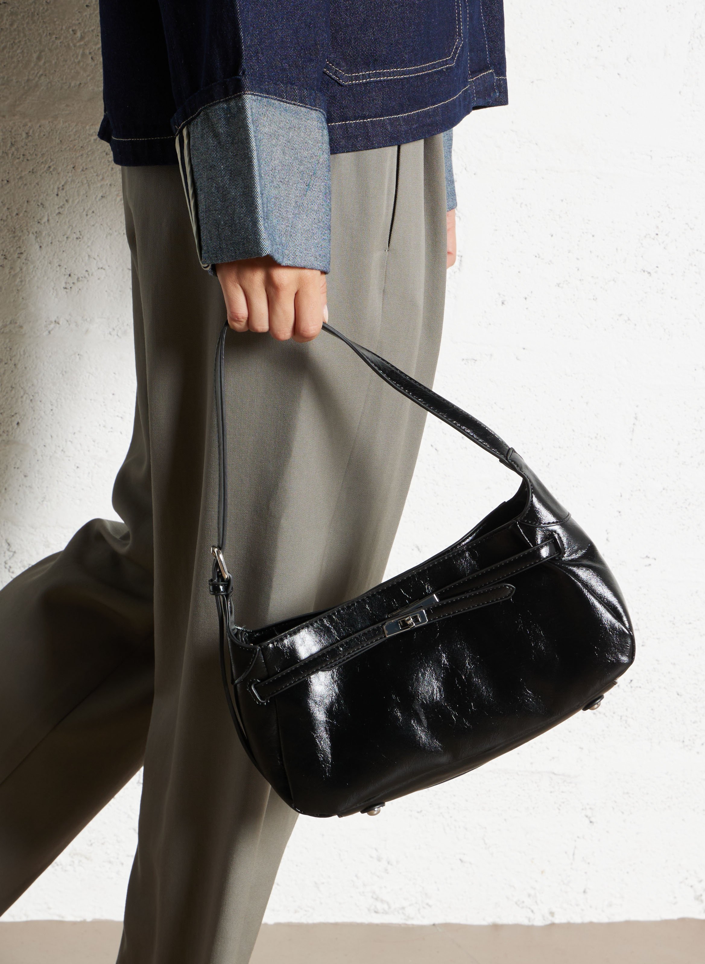 Schoudertas AU PRINTEMPS PARIS Zwart