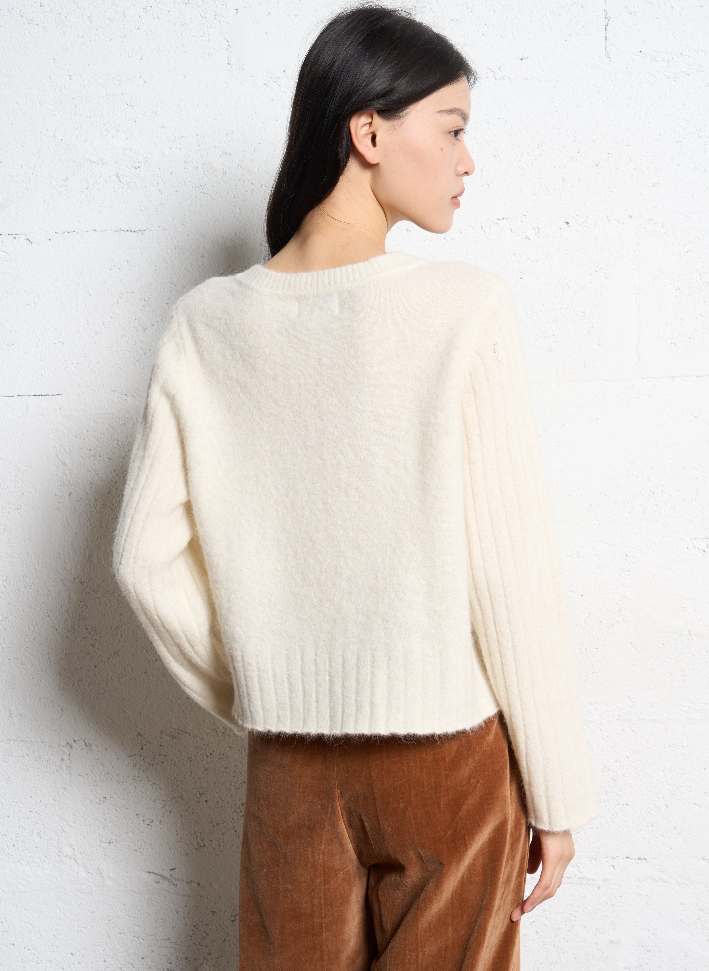 Gerade geschnittene Strickweste mit Rundhalsausschnitt aus Alpakamischung EMILE ET IDA Beige