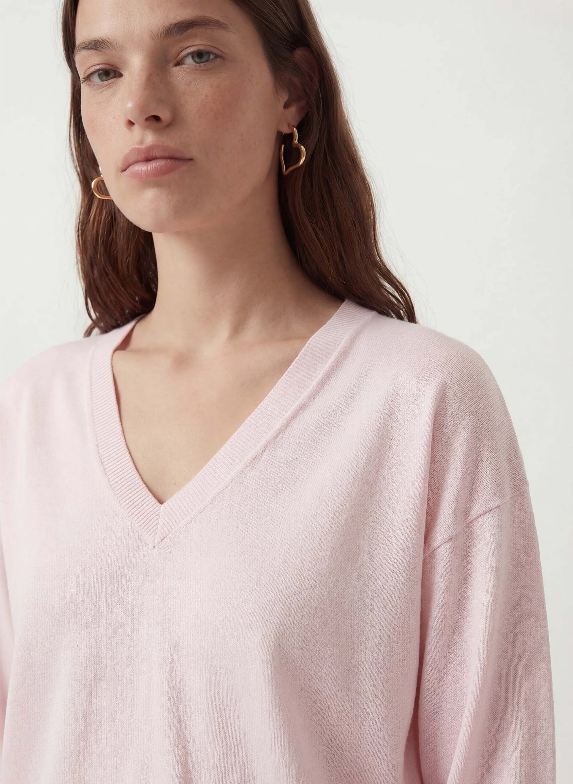 Gerade geschnittener Strick-Mix-Pullover mit V-Ausschnitt KOOKAI Rosa