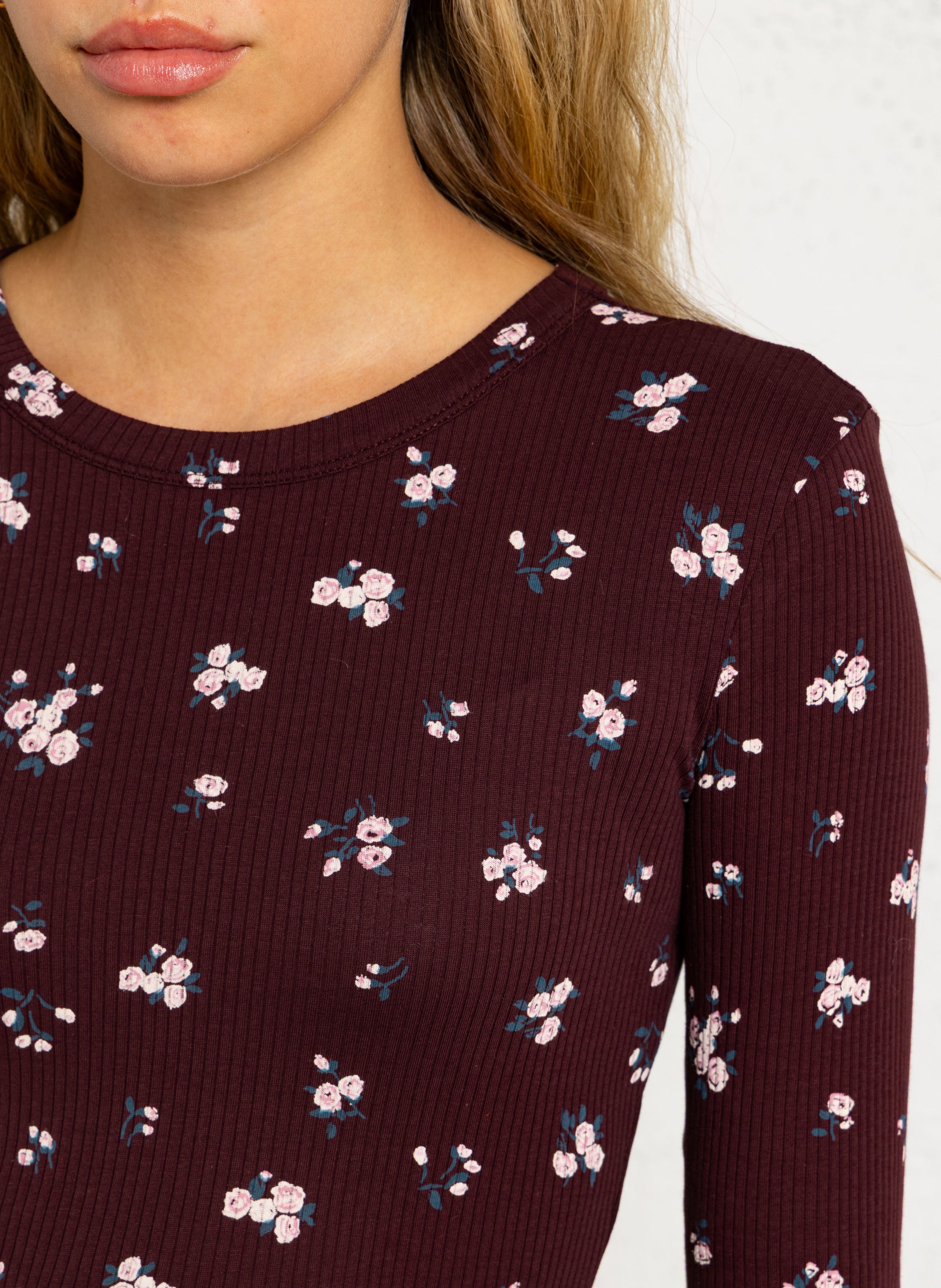 Eng anliegendes langärmeliges Baumwoll-T-Shirt DES PETITS HAUTS Mehrfarbig