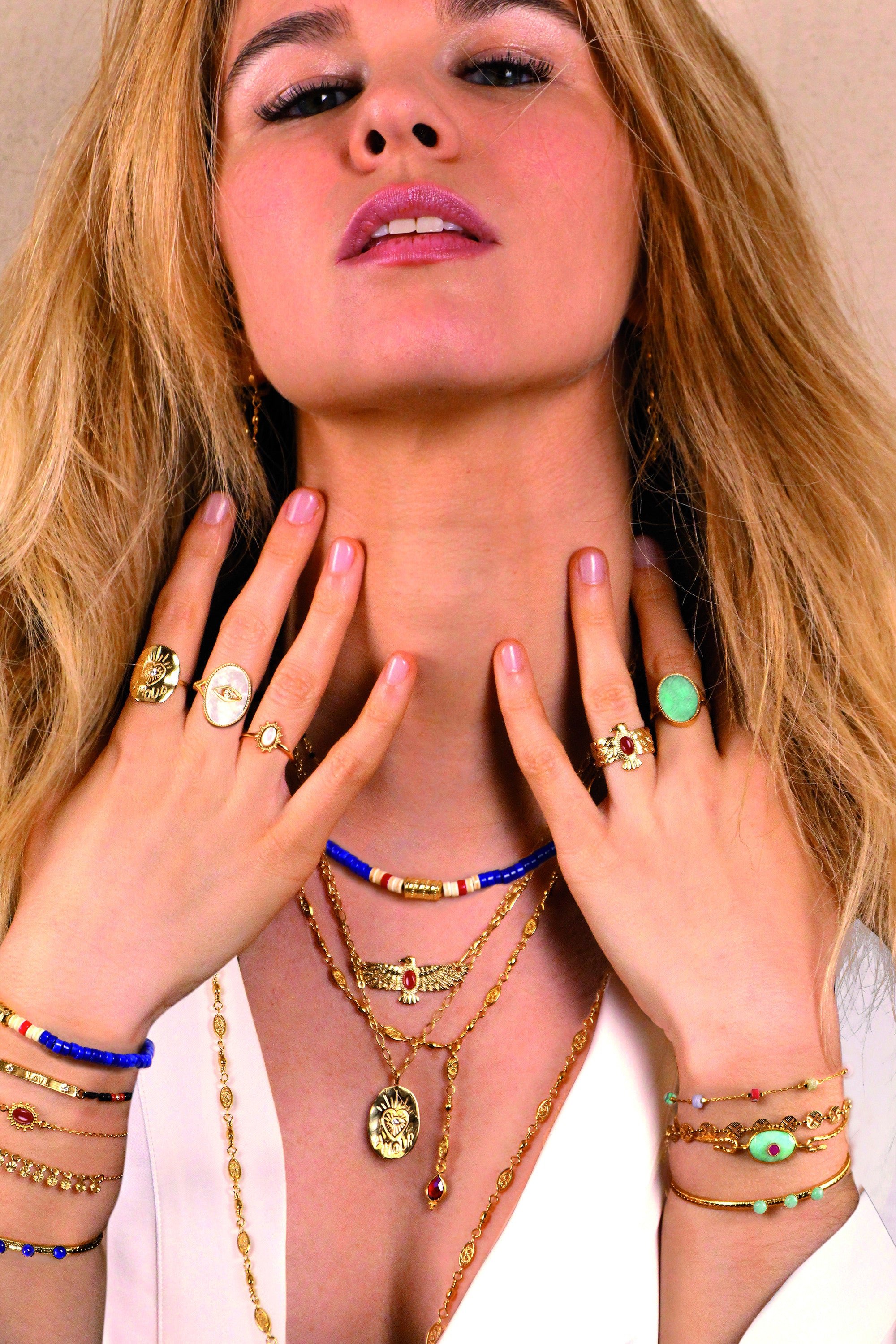 Timeless gold-plated bracelet NILAI Golden