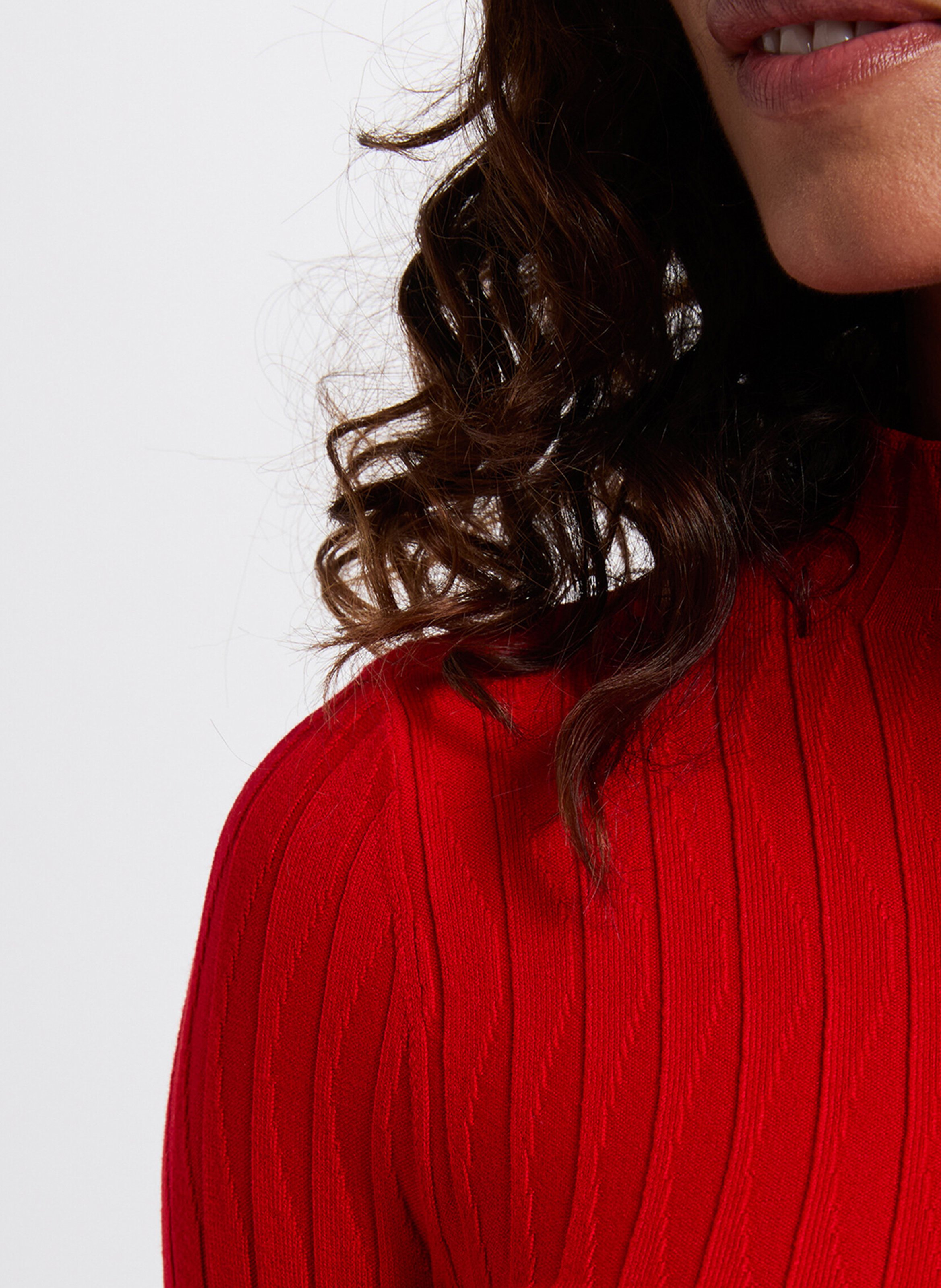 Nauwsluitende trui met opstaande kraag  MORGAN Rood