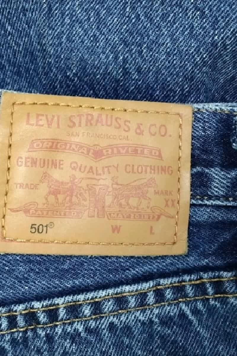 - Straight-leg jeans
- 5 pockets
- Straight cut
- Faded effect LEVI'S - Seconde main Blue