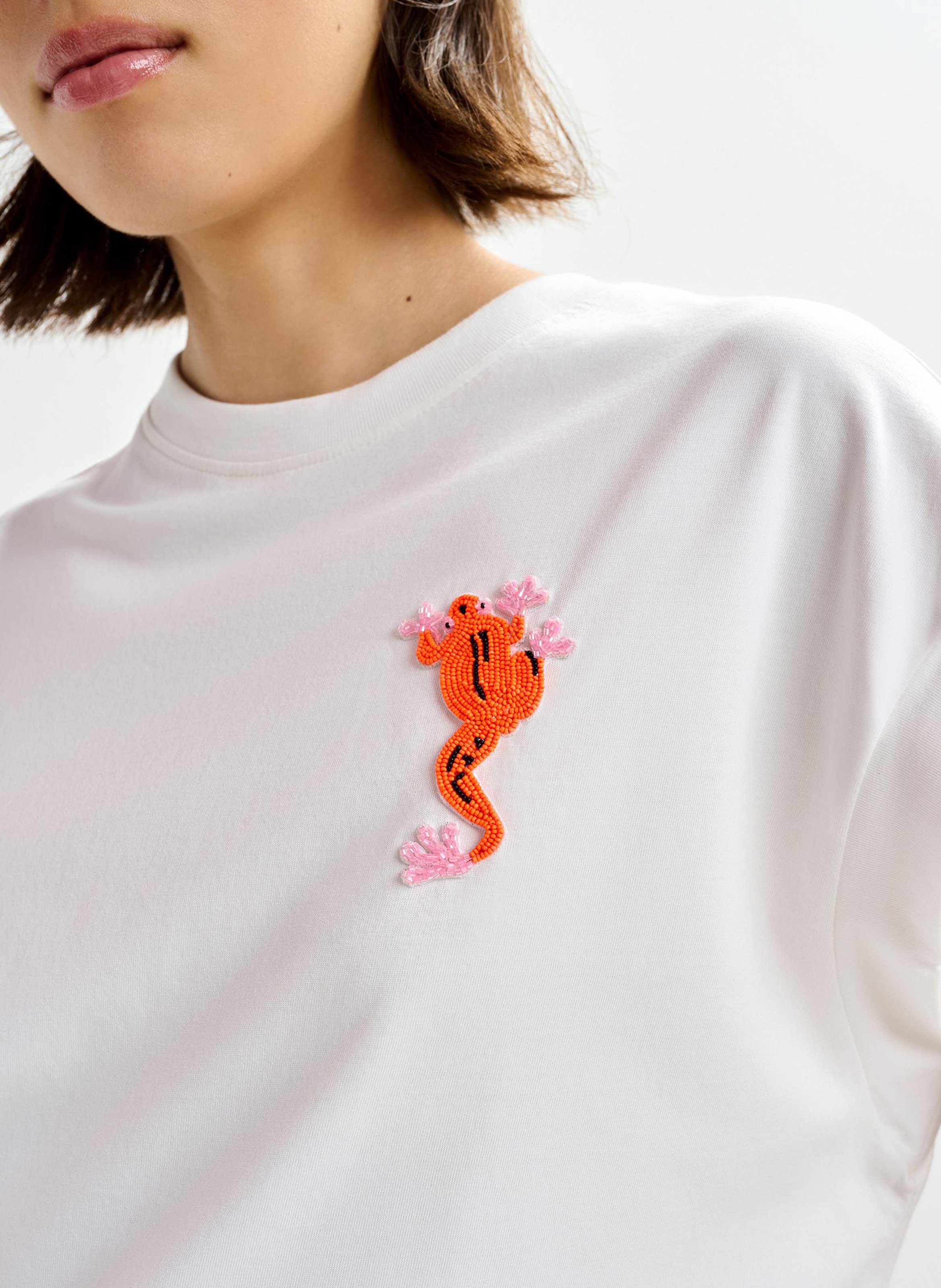 T-Shirt mit Perlen-Frosch ESSENTIEL ANTWERP Weiss