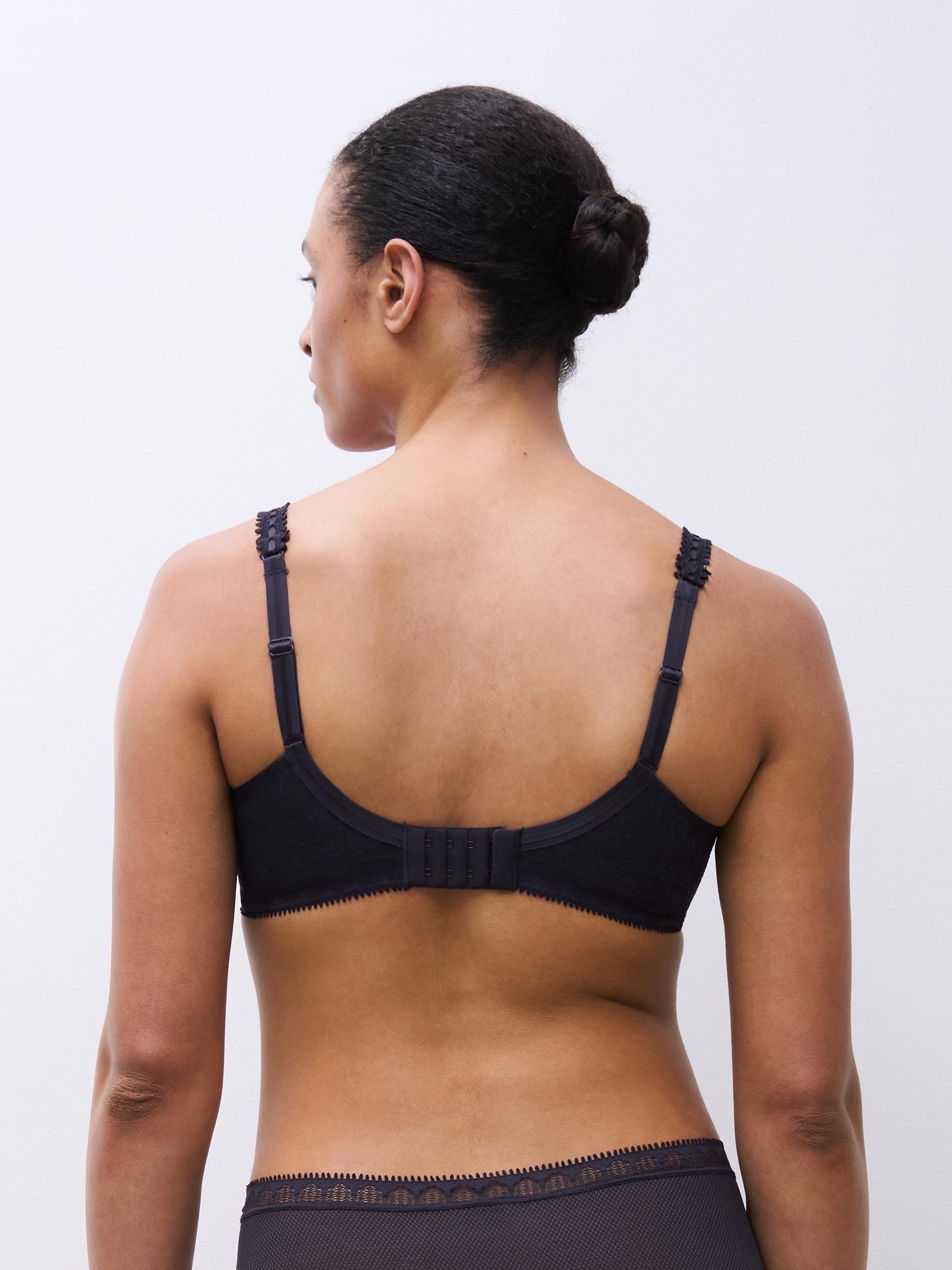 Soutien-gorge mémoire de forme emboîtant en dentelle CHANTELLE Bleu