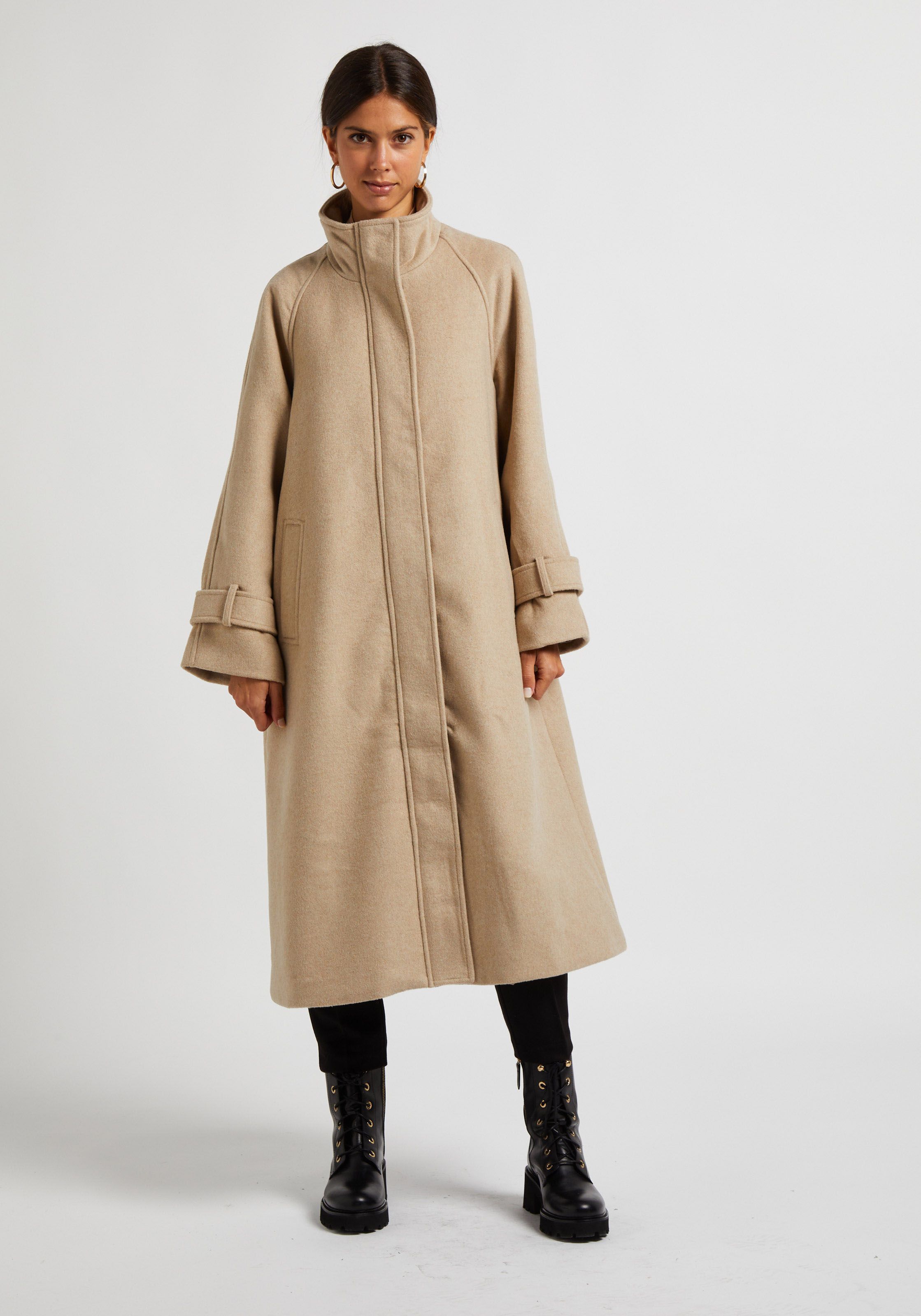 Manteau long col montant femme sale