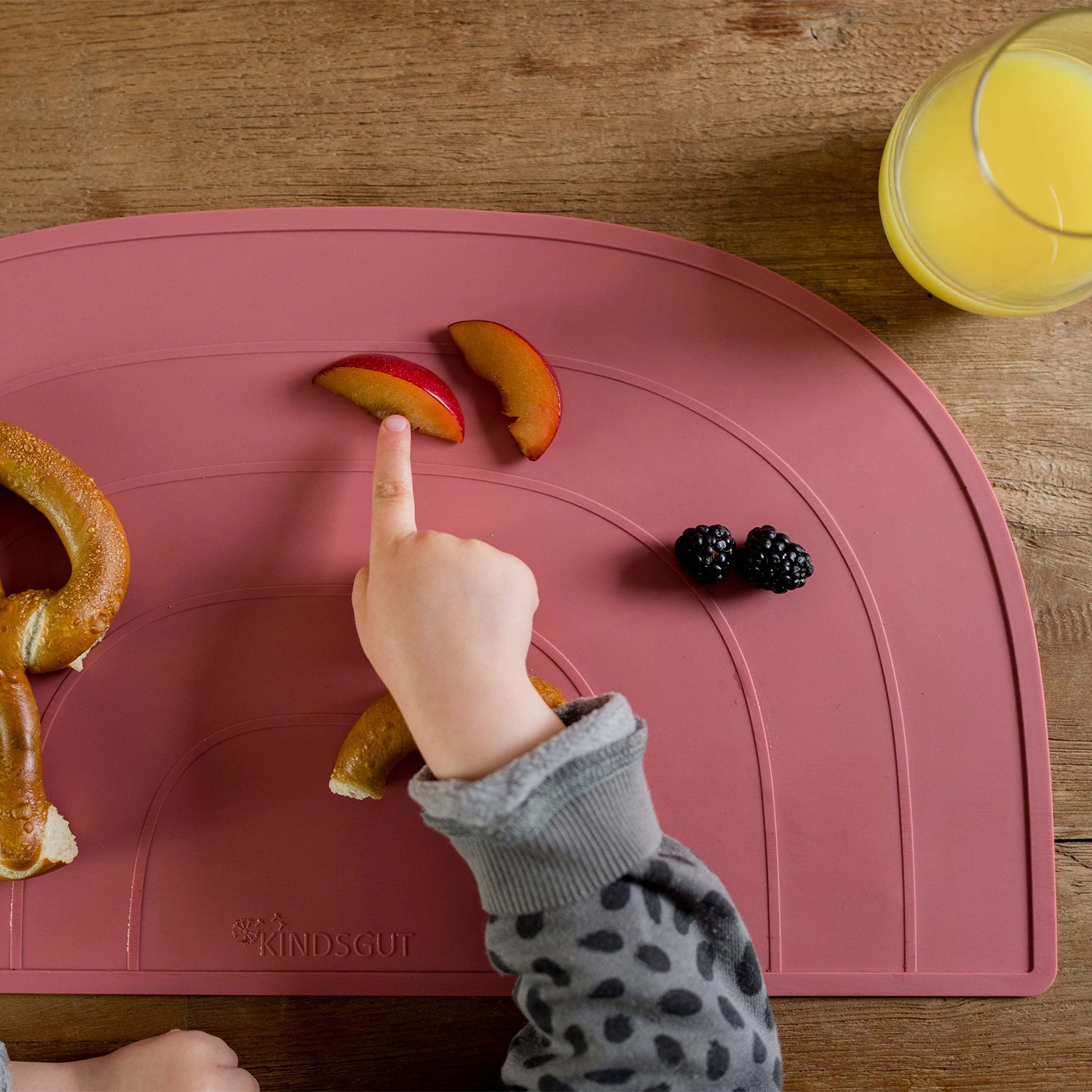 Set de table arc-en-ciel en silicone KINDSGUT Rose