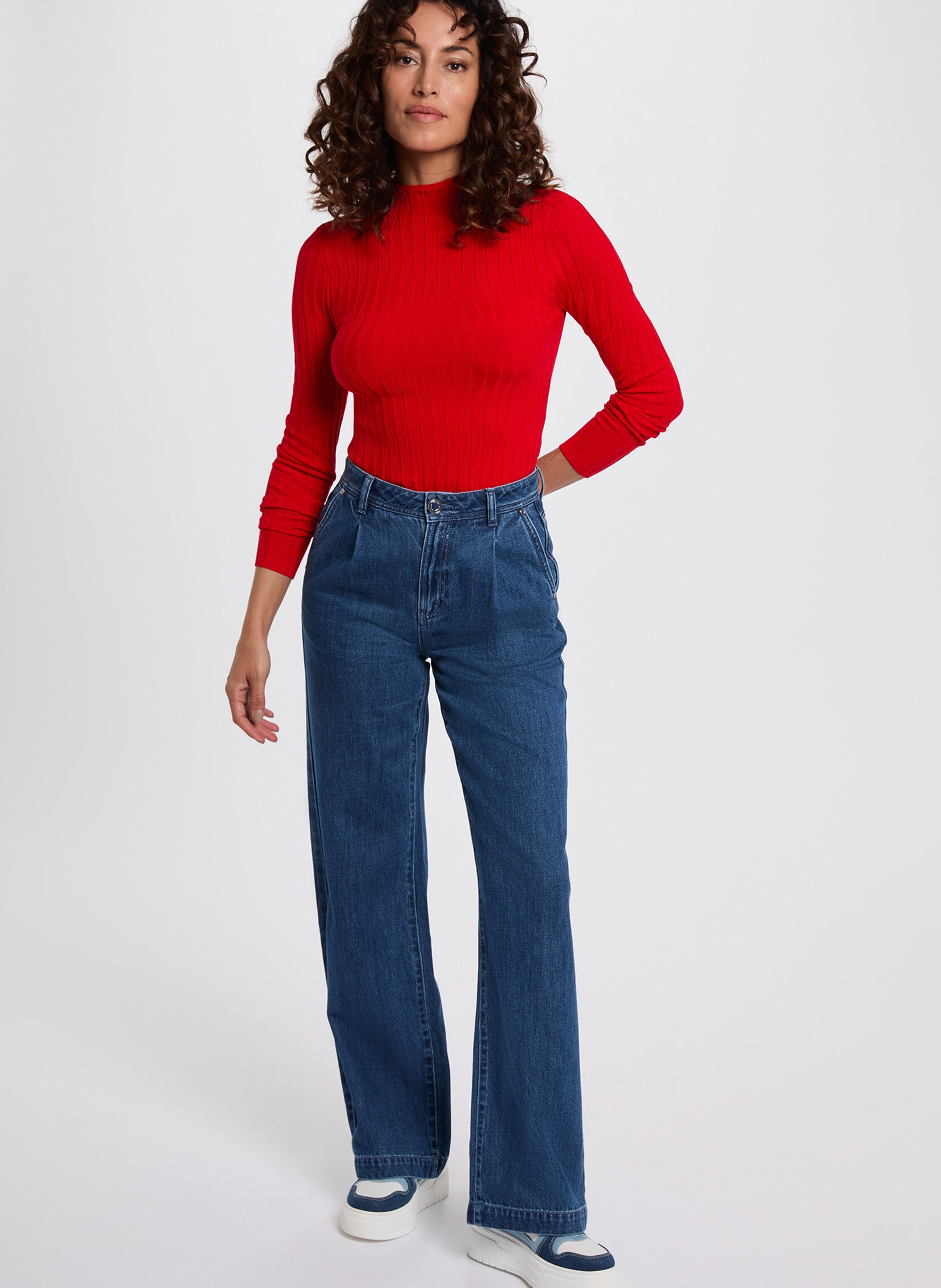 Nauwsluitende trui met opstaande kraag  MORGAN Rood