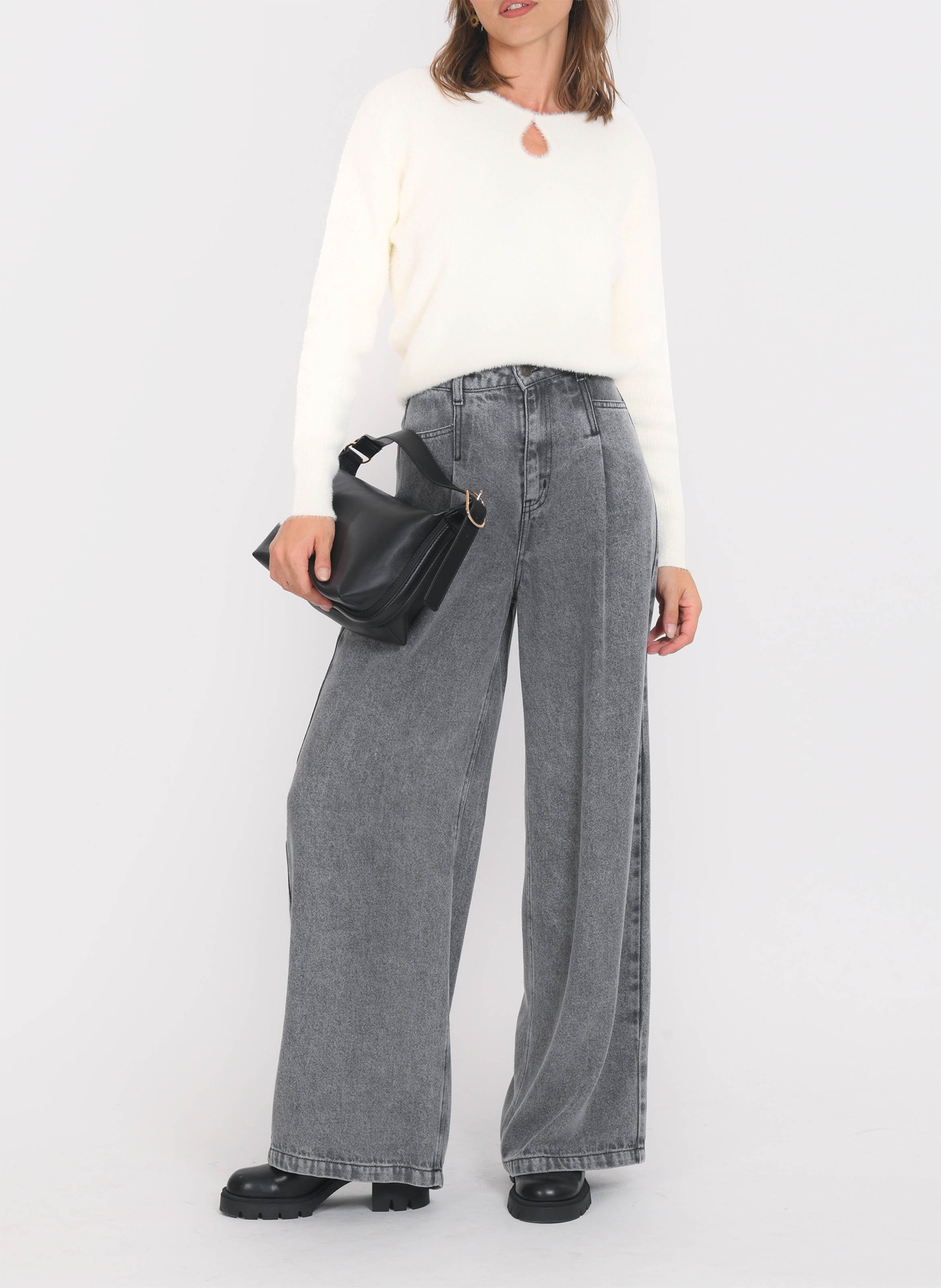 Gerade geschnittener Rundhalspullover aus flauschigem Strick KOOKAI Weiss