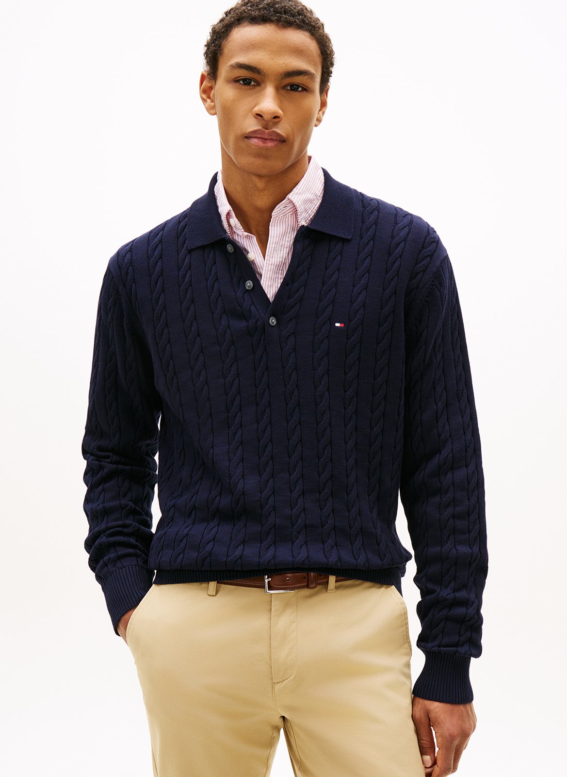 Jersey de corte regular en algodón orgánico. TOMMY HILFIGER