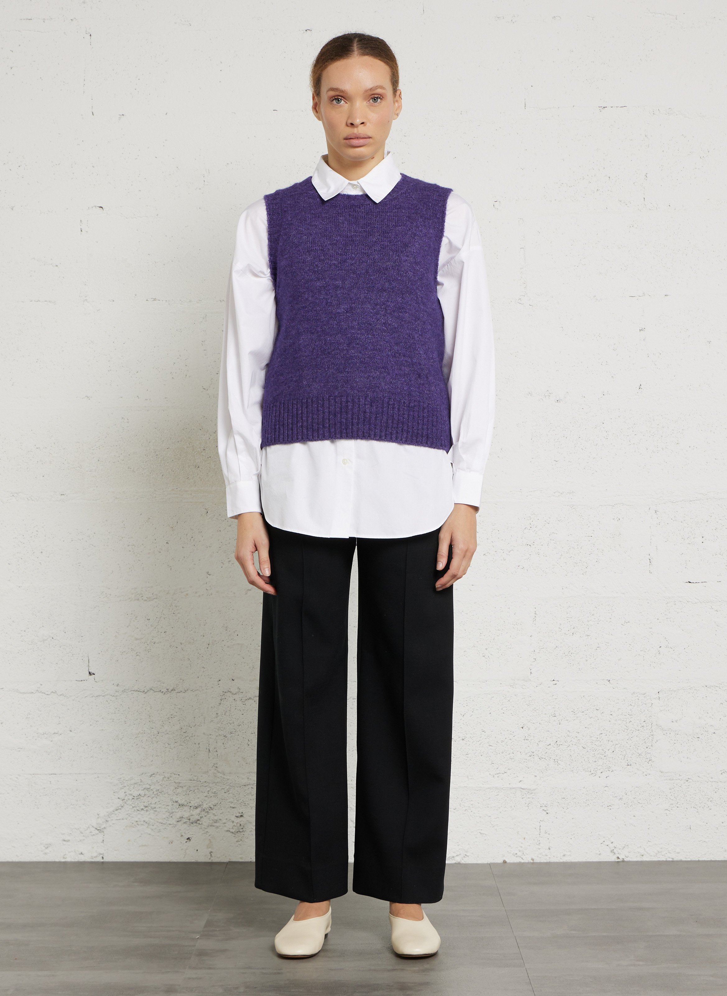 Gerade geschnittene Anzughose mit Bügelfalten SOEUR Schwarz